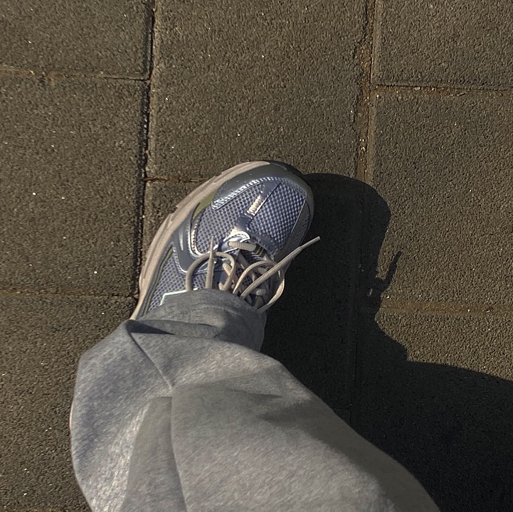 New Balance 530 Earth 착용 스타일 - 2