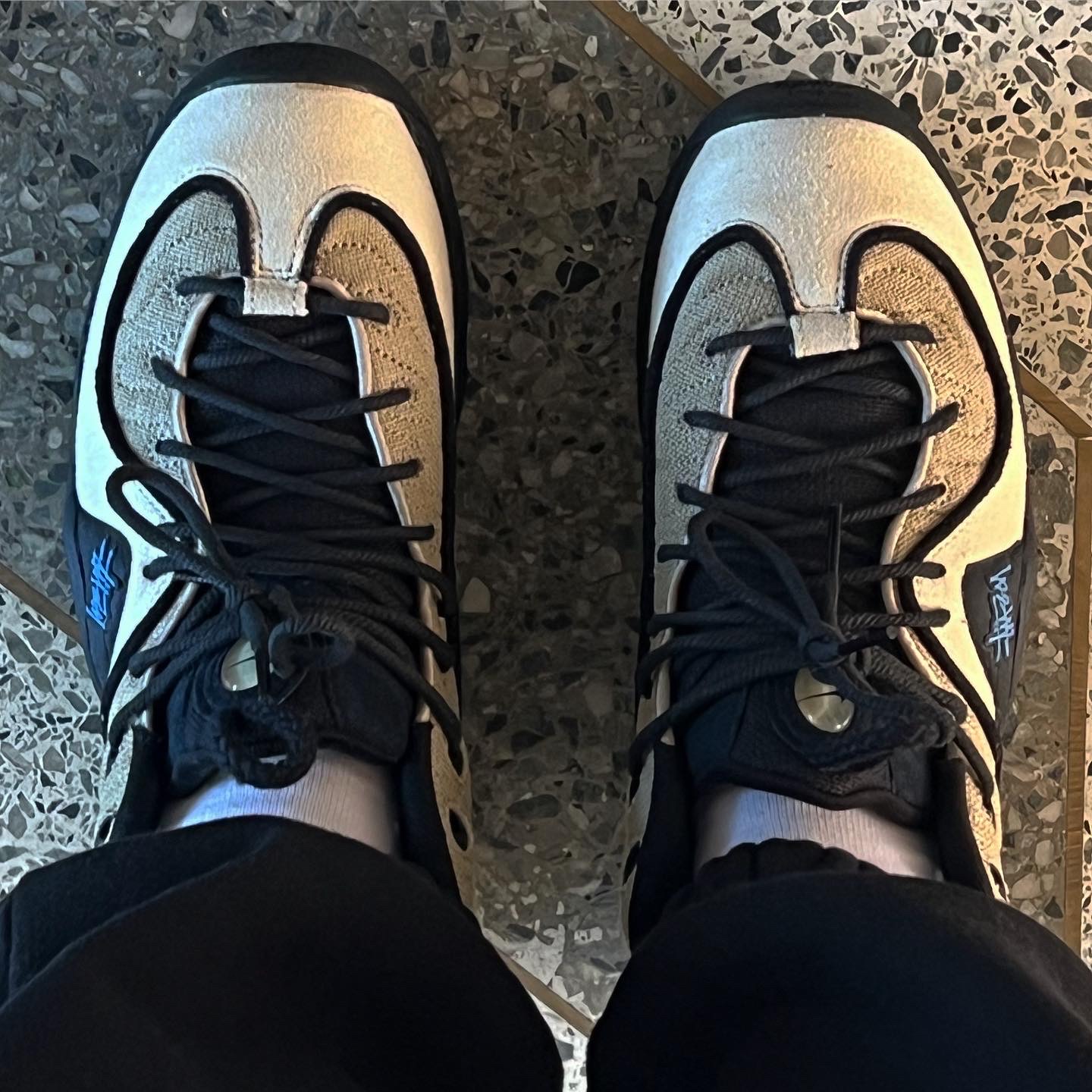 Nike x Stussy Air Penny II Rattan and Limestone 착용 스타일 - 2