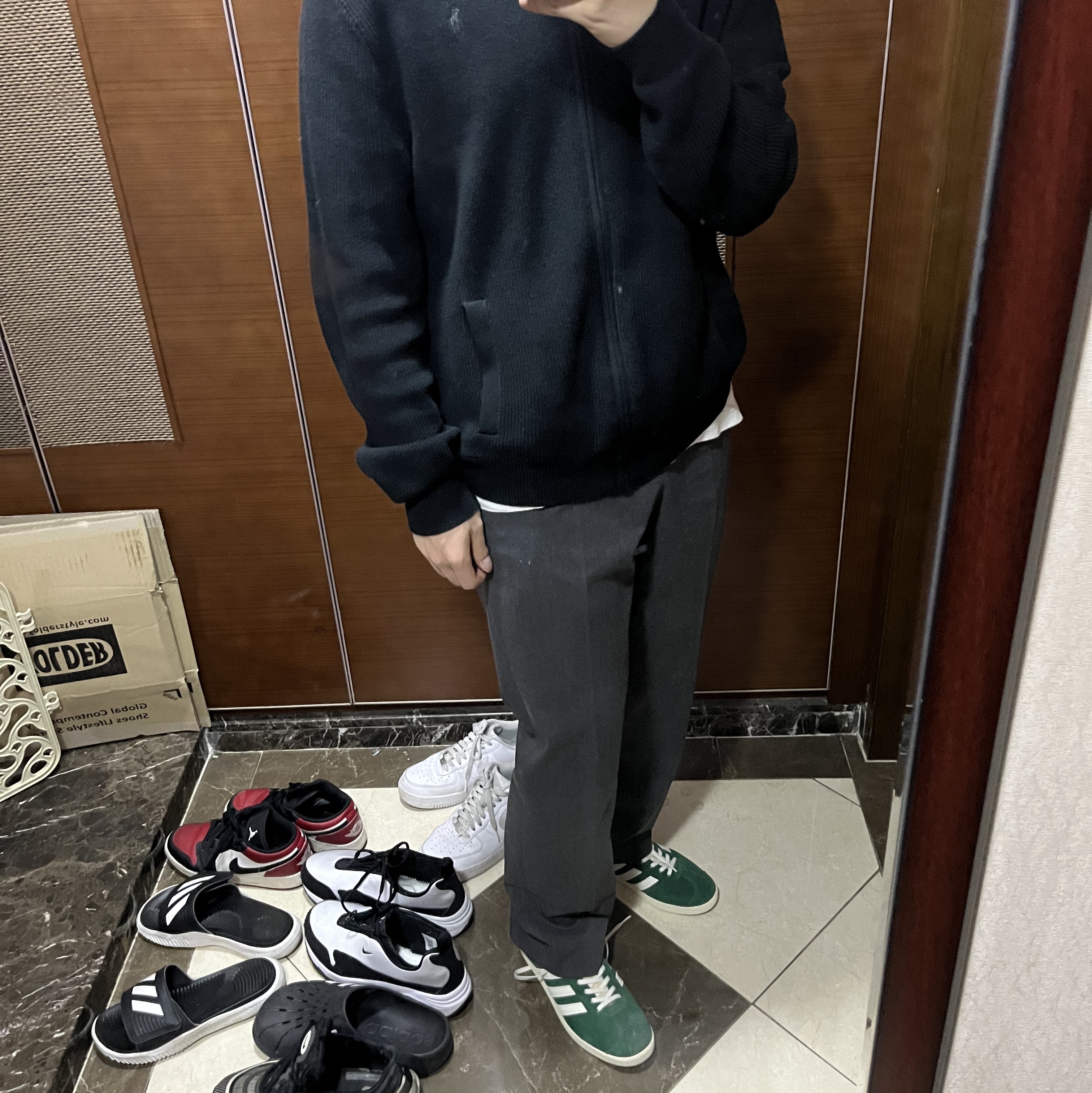 Adidas Gazelle Dark Green Cream White 착용 스타일