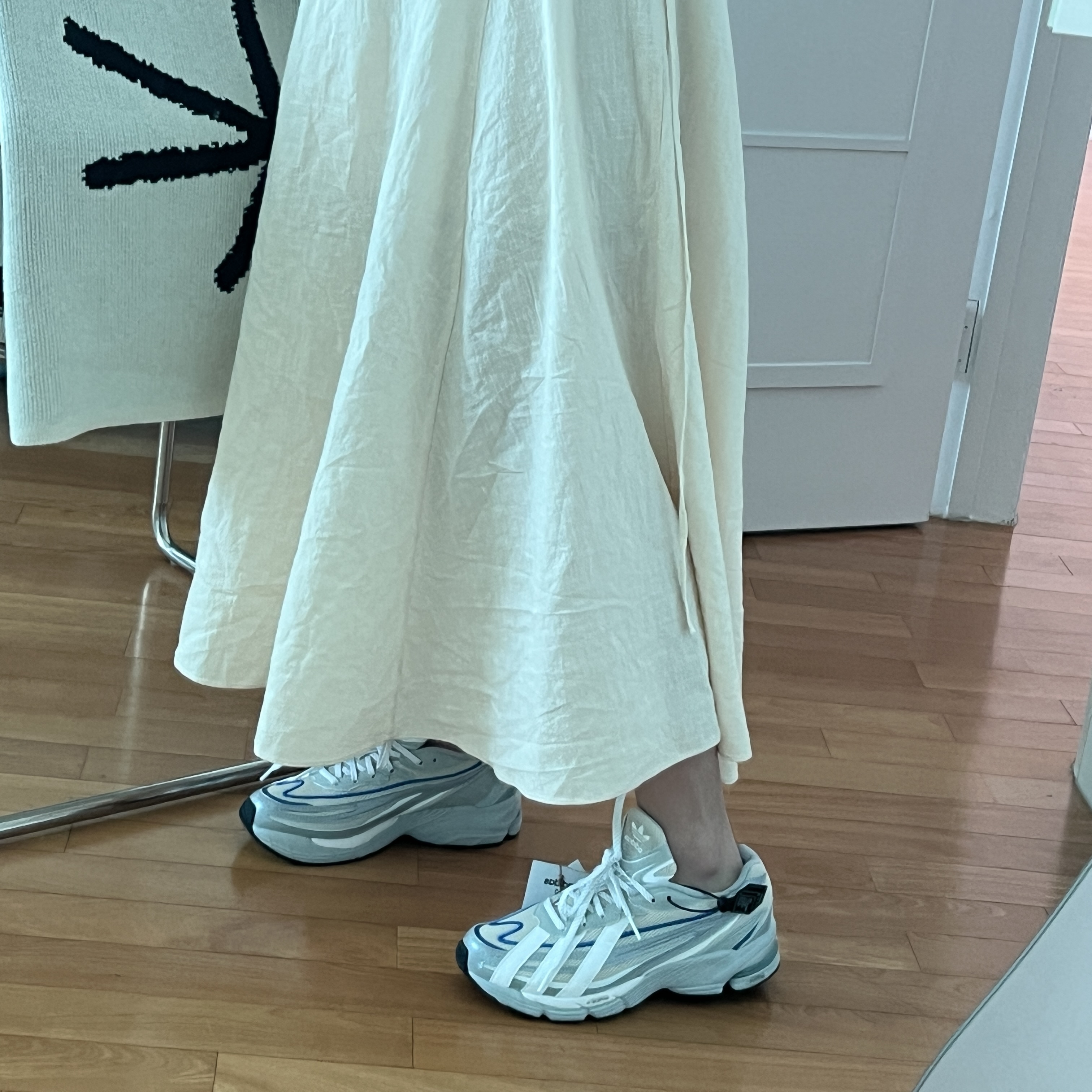 Adidas Orketro Bliss Cloud White 착용 스타일 - 1