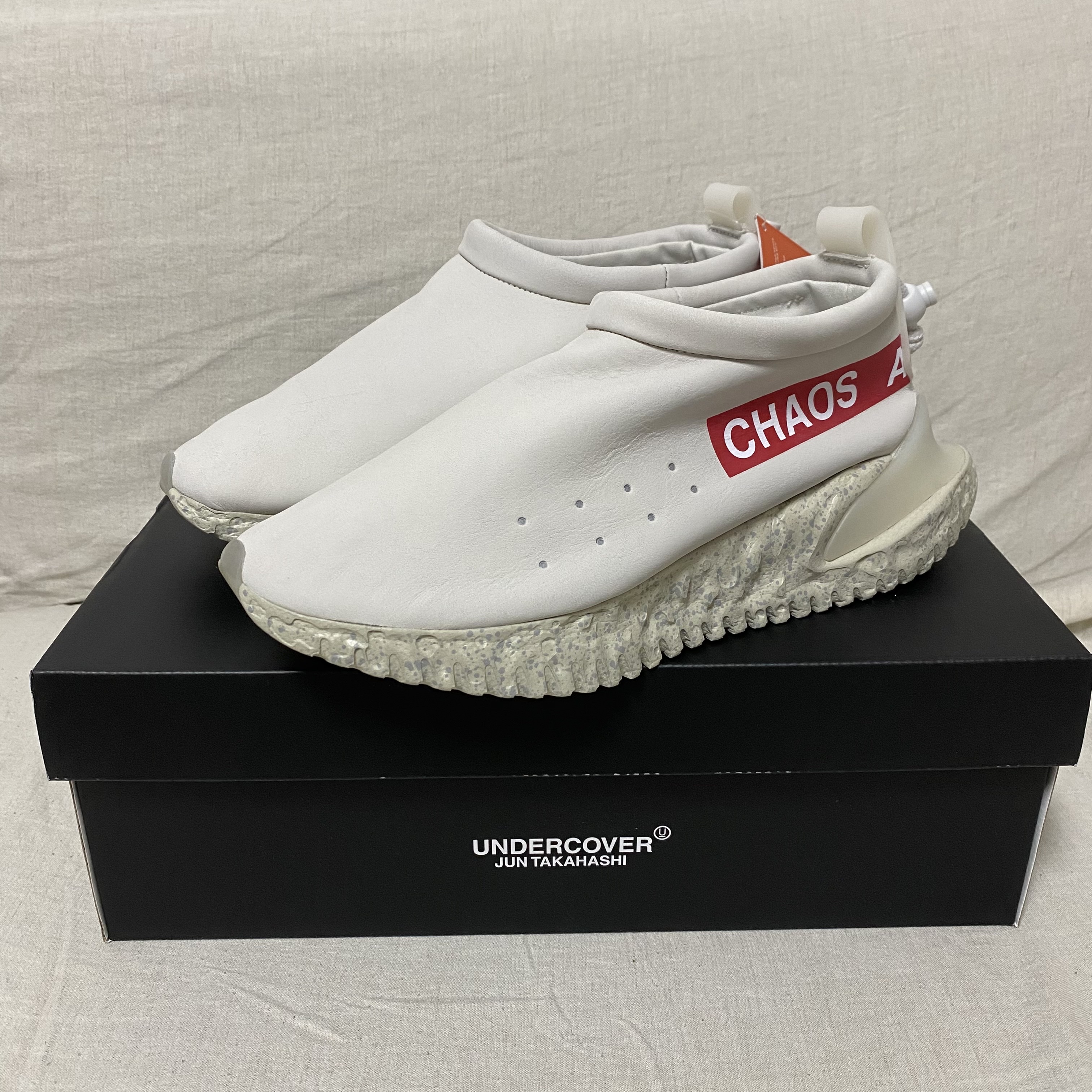 Nike x Undercover Moc Flow SP Light Bone 착용 스타일 - 2