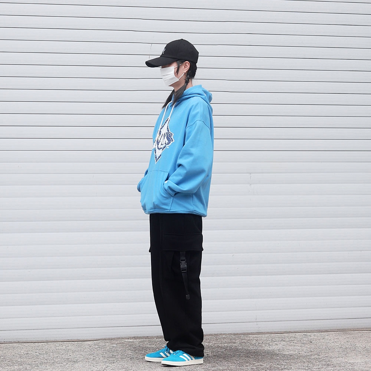 Adidas Gazelle Bold Aqua Off White 착용 스타일 - 2