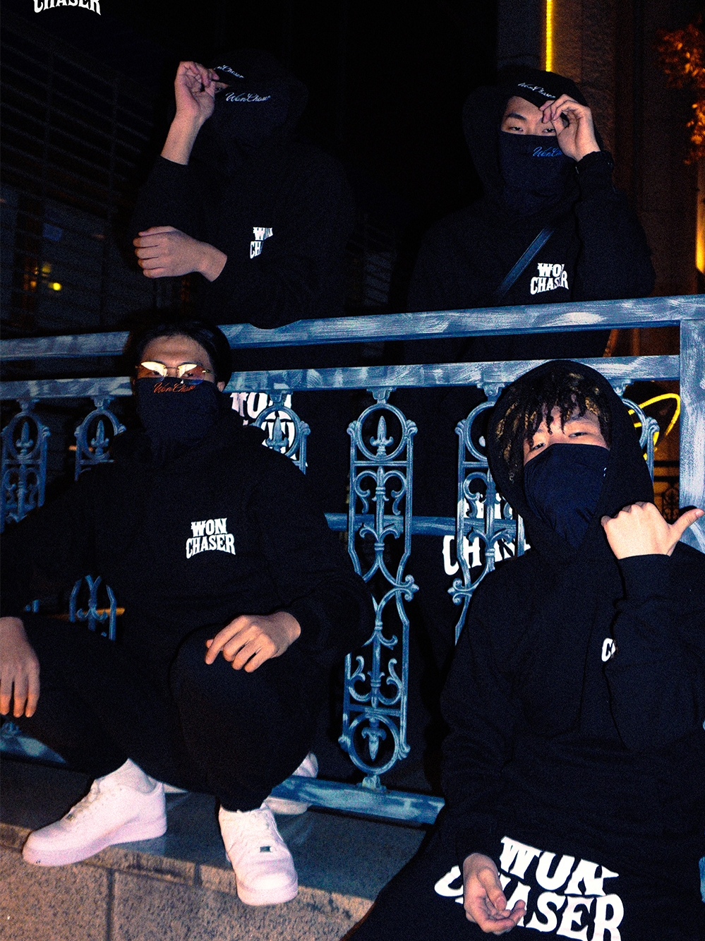 Won Chaser Chaser Hoodie Black, Won Chaser Chaser Sweatpants Black 착용 스타일