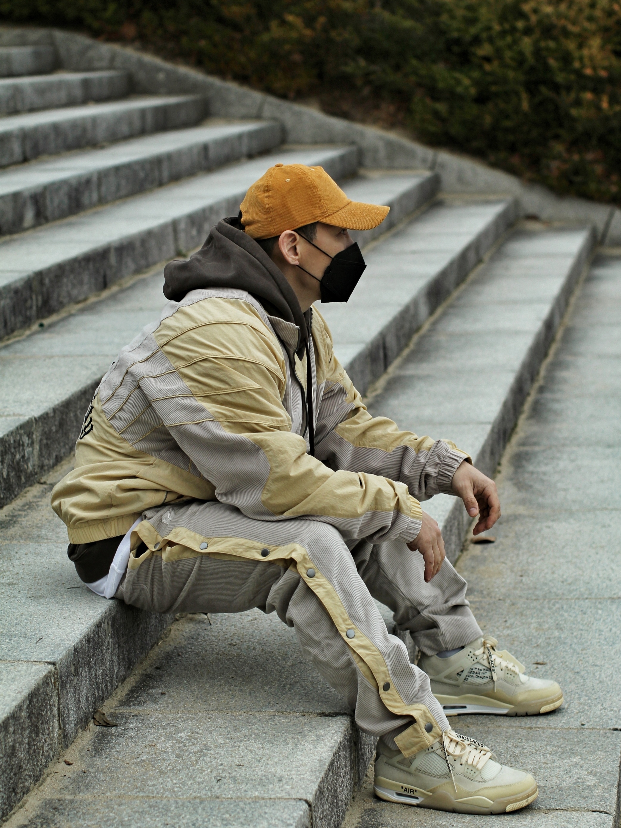 Nike SB Heritage 86 Corduroy WSD Cap Chutney, Jordan x Russell Westbrook Honor the Gift Jacket - US/EU 착용 스타일 - 1