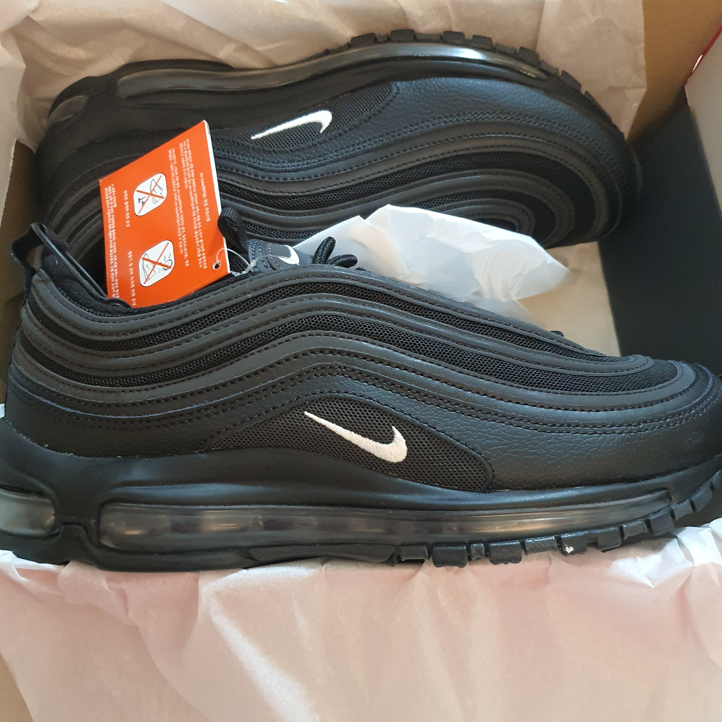 Nike Air Max 97 Black White Anthracite 착용 스타일