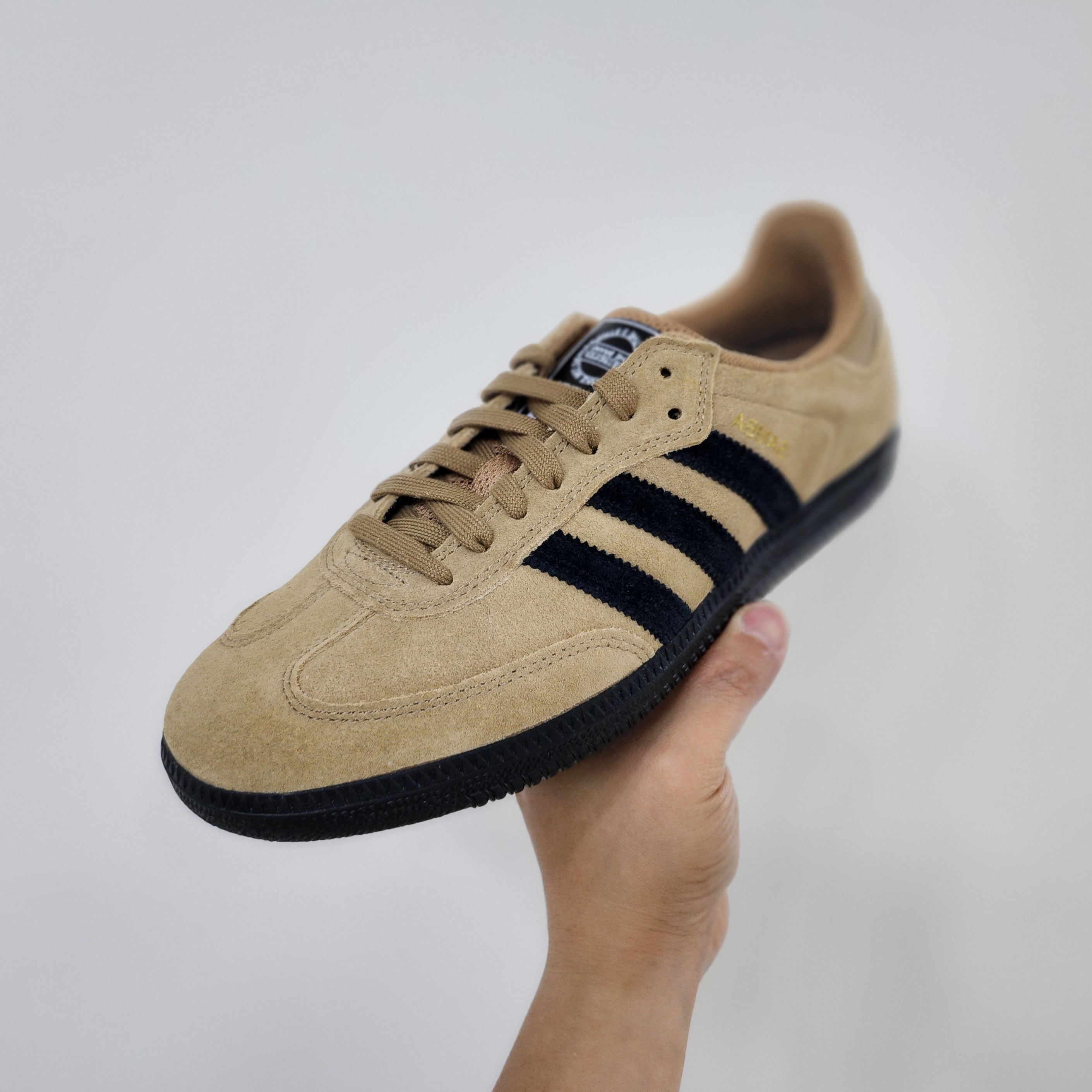 Adidas Samba ADV Cardboard 착용 스타일 - 1