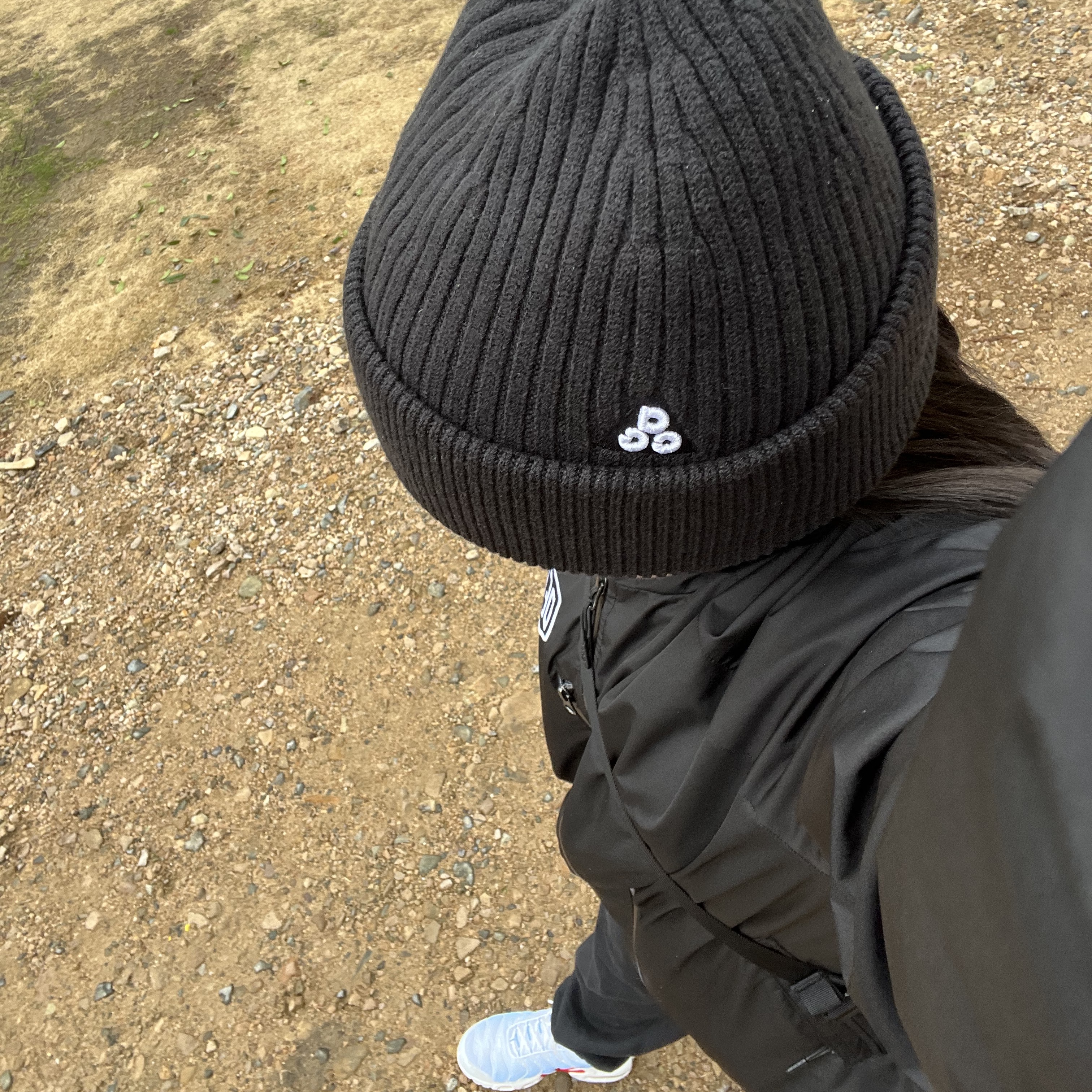 Nike NRG ACG Cuffed Beanie Black 착용 스타일 - 1