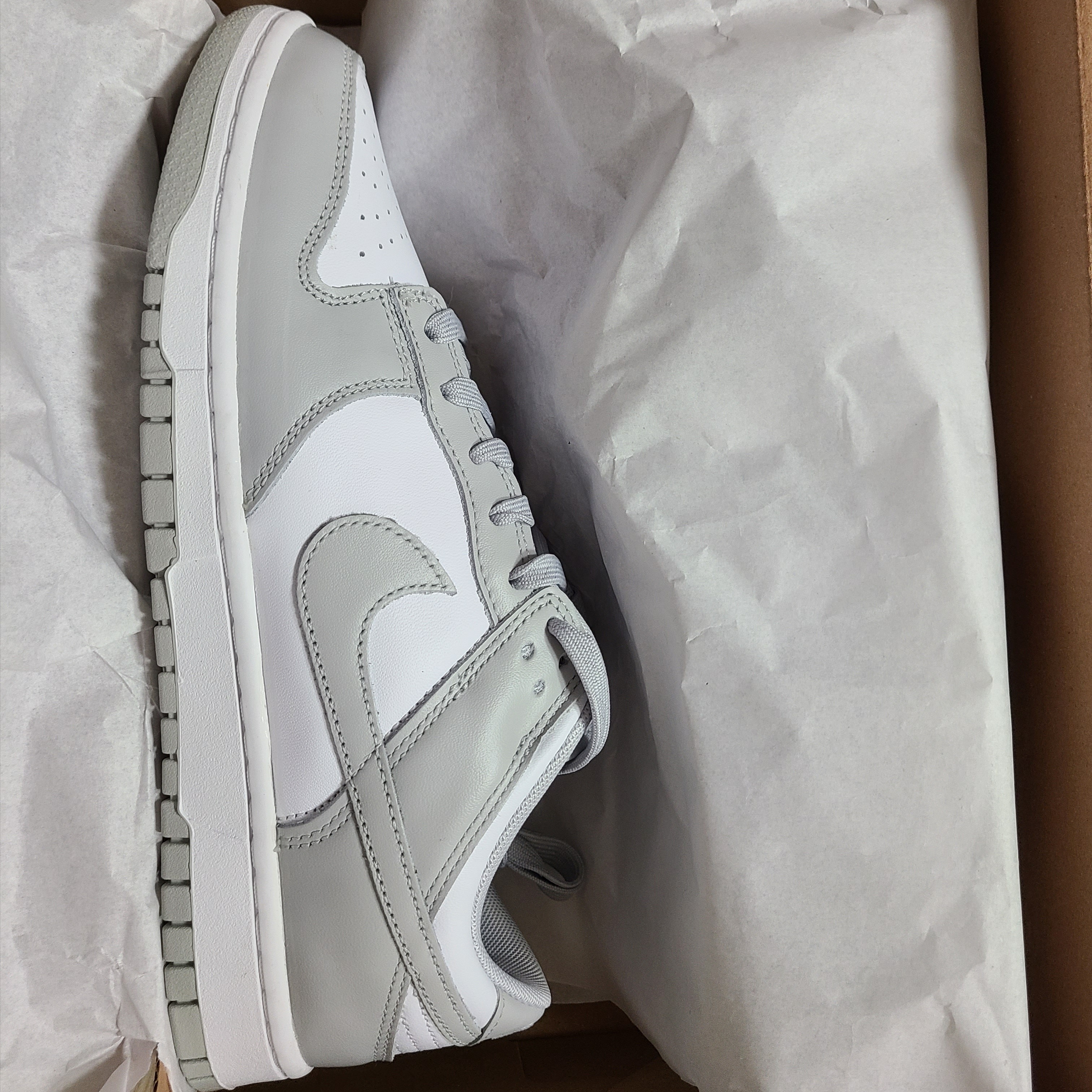 Nike Dunk Low Retro Grey Fog 착용 스타일