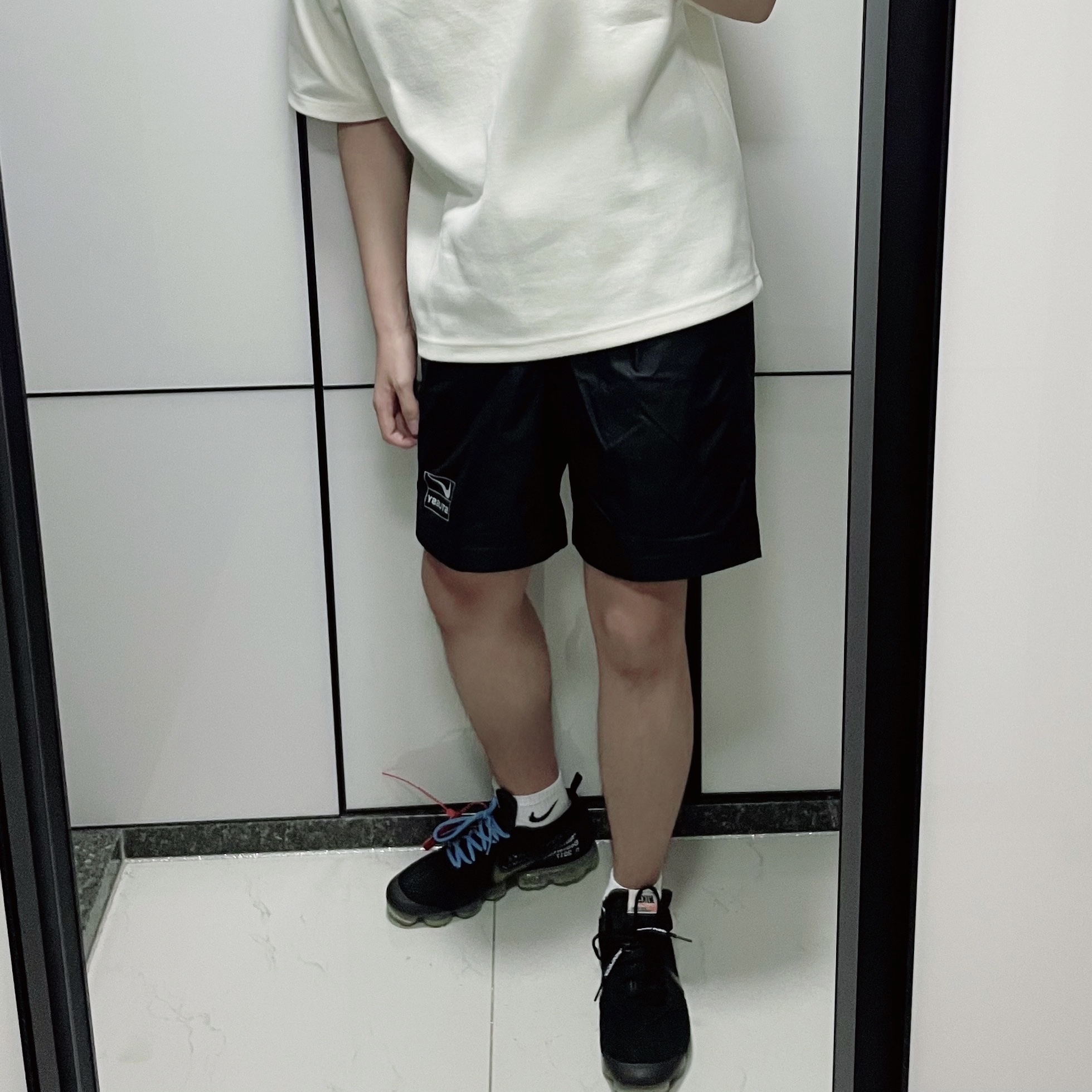 Nike x Off-White Air VaporMax V2 Black, Nike x Stussy NRG FL Storm-Fit Pants Black (DO7170-010) 착용 스타일
