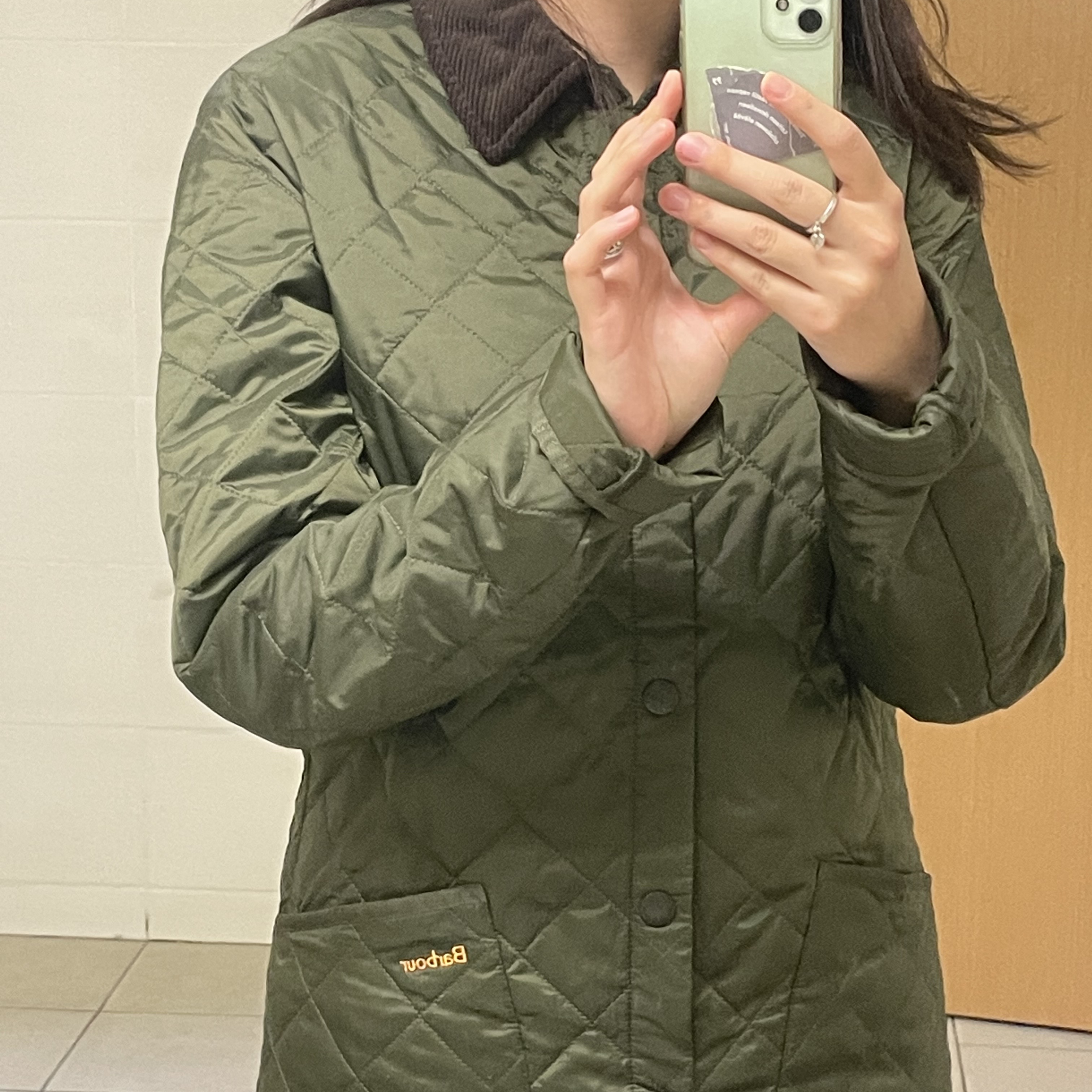 Barbour Heritage Liddesdale Quilted Jacket Olive 착용 스타일