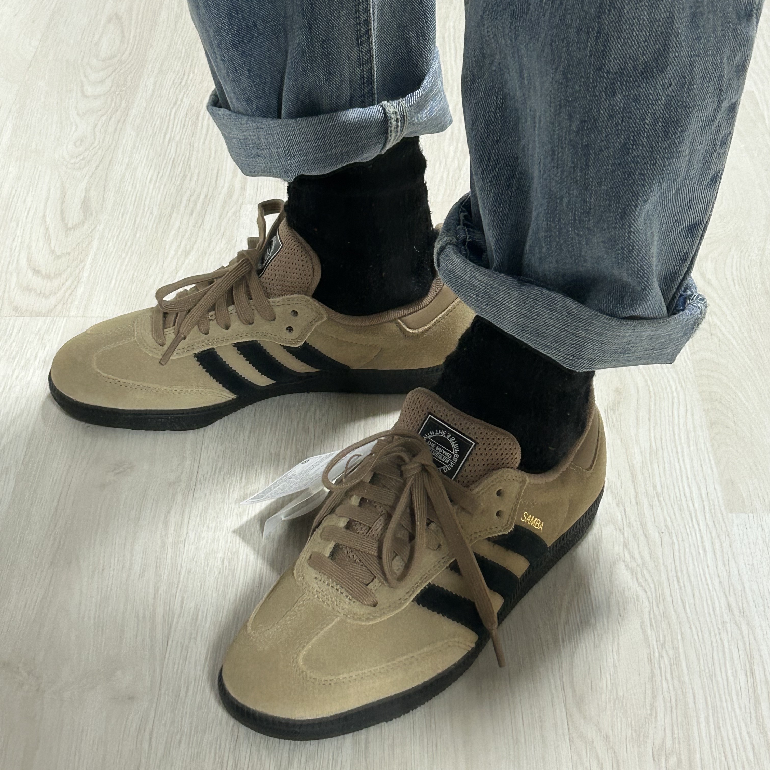 Adidas Samba ADV Cardboard 착용 스타일 - 1