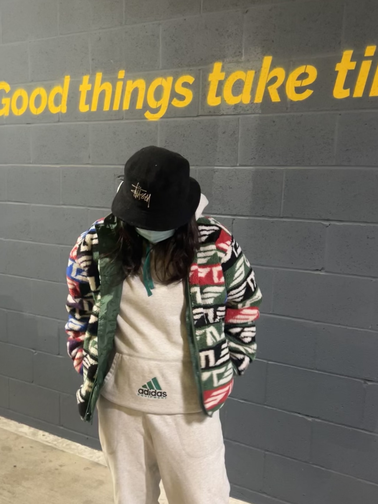 Supreme Geo Reversible Windstopper Fleece Jacket Multicolor - 22FW, Adidas x Pharrell Williams Humanrace Sichona Black Pink 착용 스타일 - 2