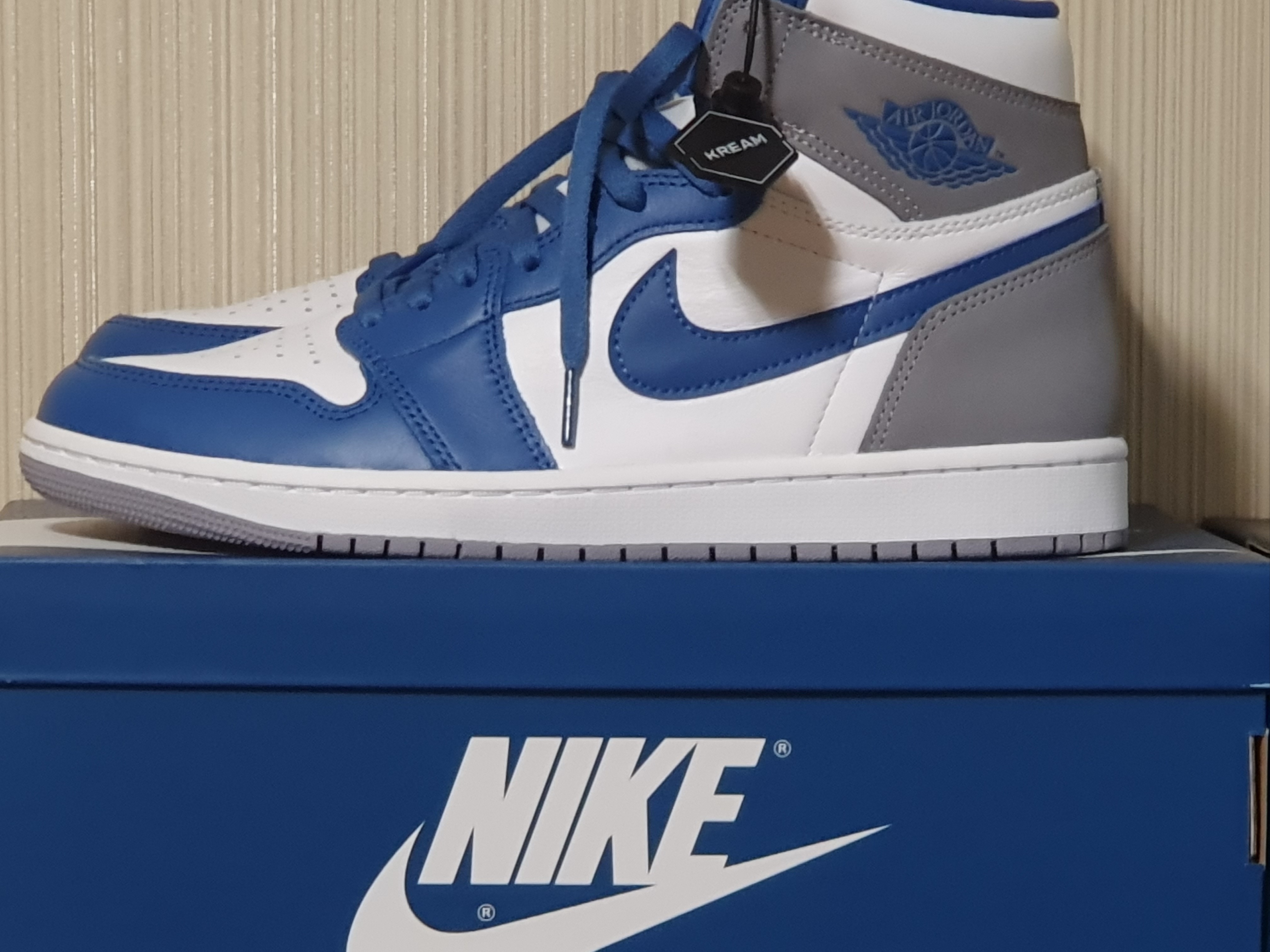 Jordan 1 Retro High OG True Blue 착용 스타일 - 2