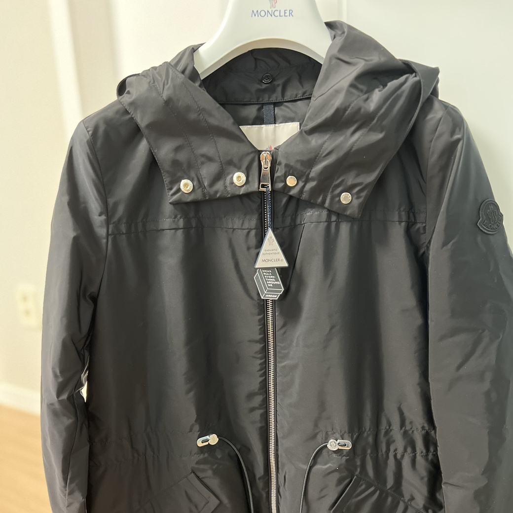 (W) Moncler Baaba Parka Jacket Black - 22SS 착용 스타일 - 1