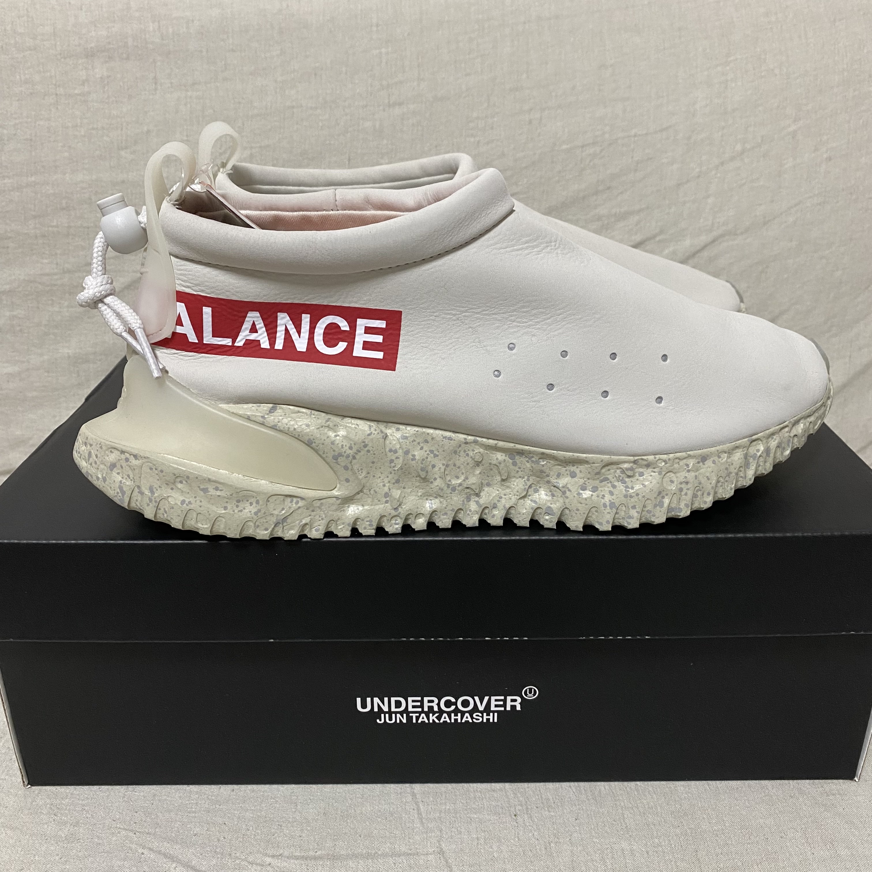 Nike x Undercover Moc Flow SP Light Bone 착용 스타일 - 3
