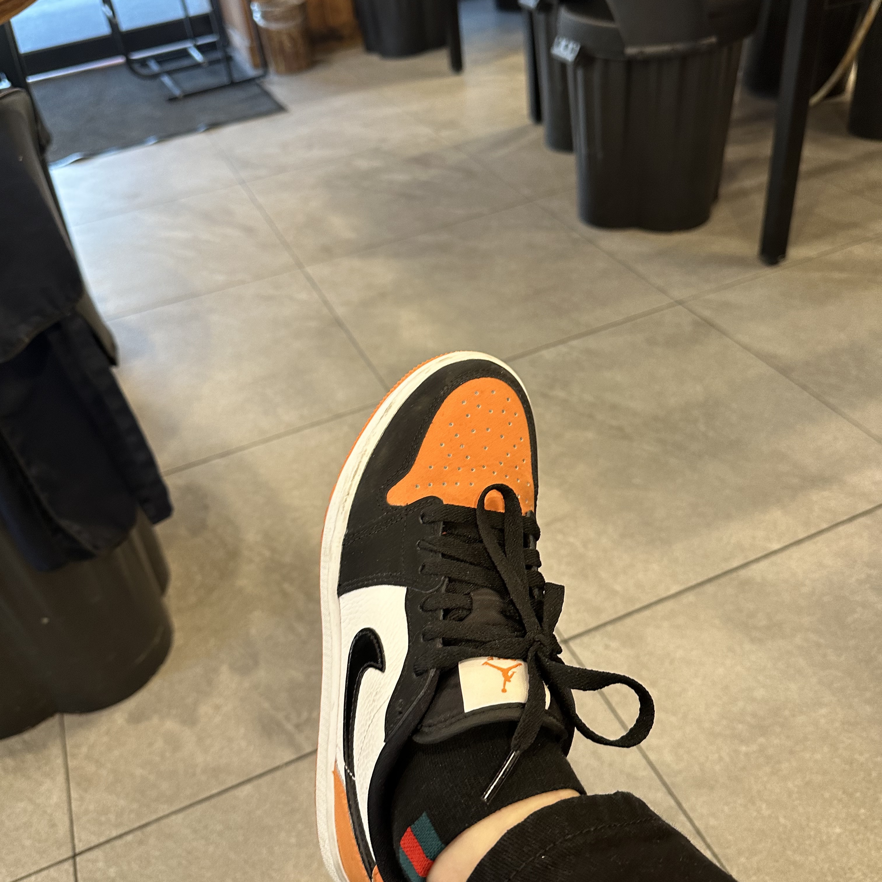 Jordan 1 Low Golf Starfish 착용 스타일 - 2
