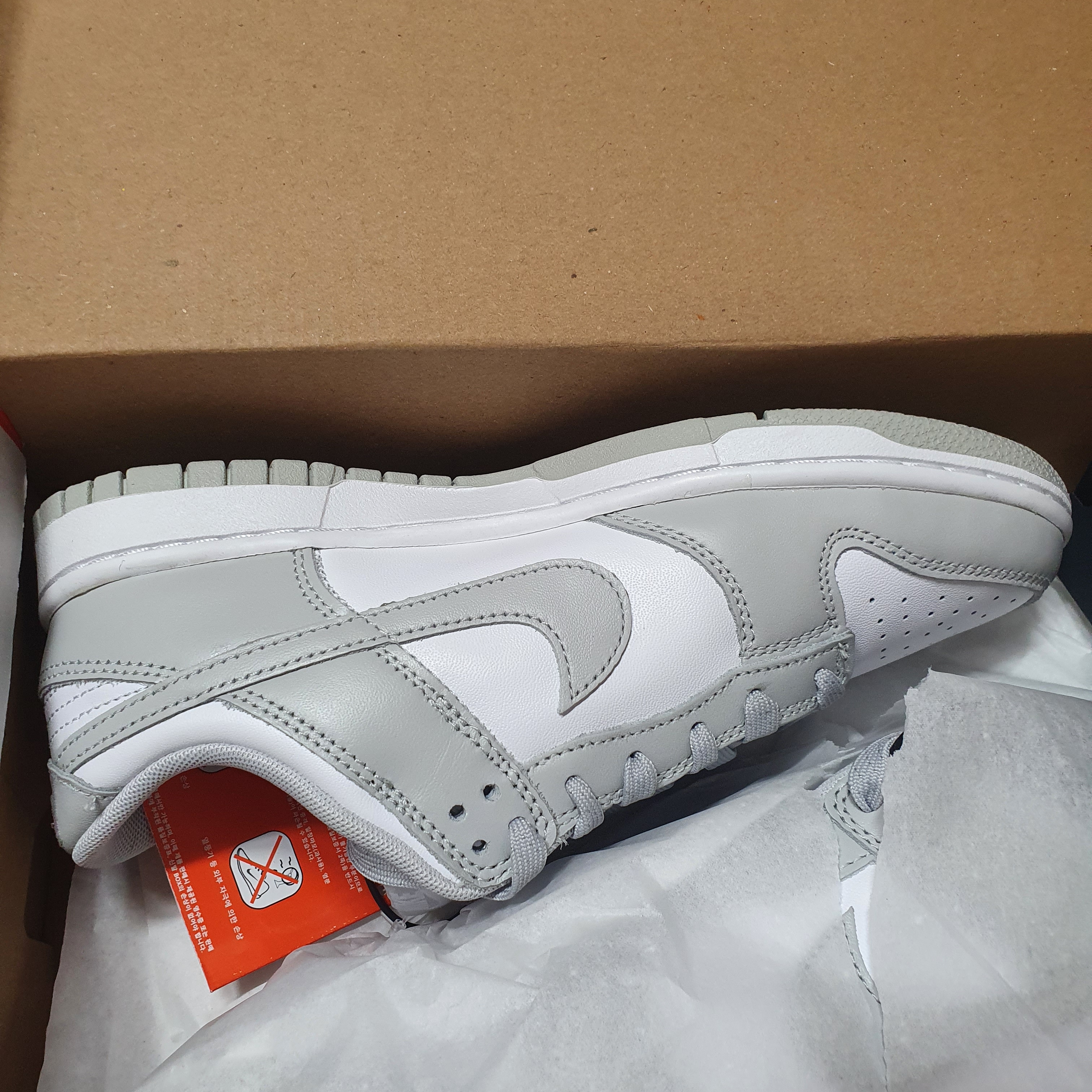 Nike Dunk Low Retro Grey Fog 착용 스타일