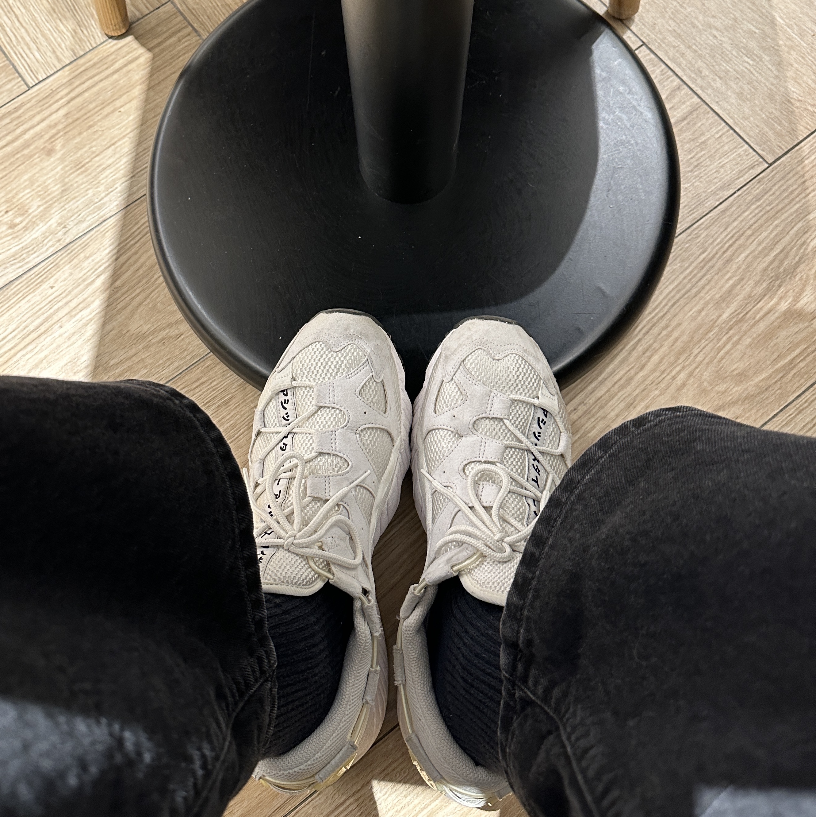 Asics Gel-Mai White, Stone Island 42822 Garment Dyed Crinkle Reps Nylon Blouson Black - 23SS 착용 스타일