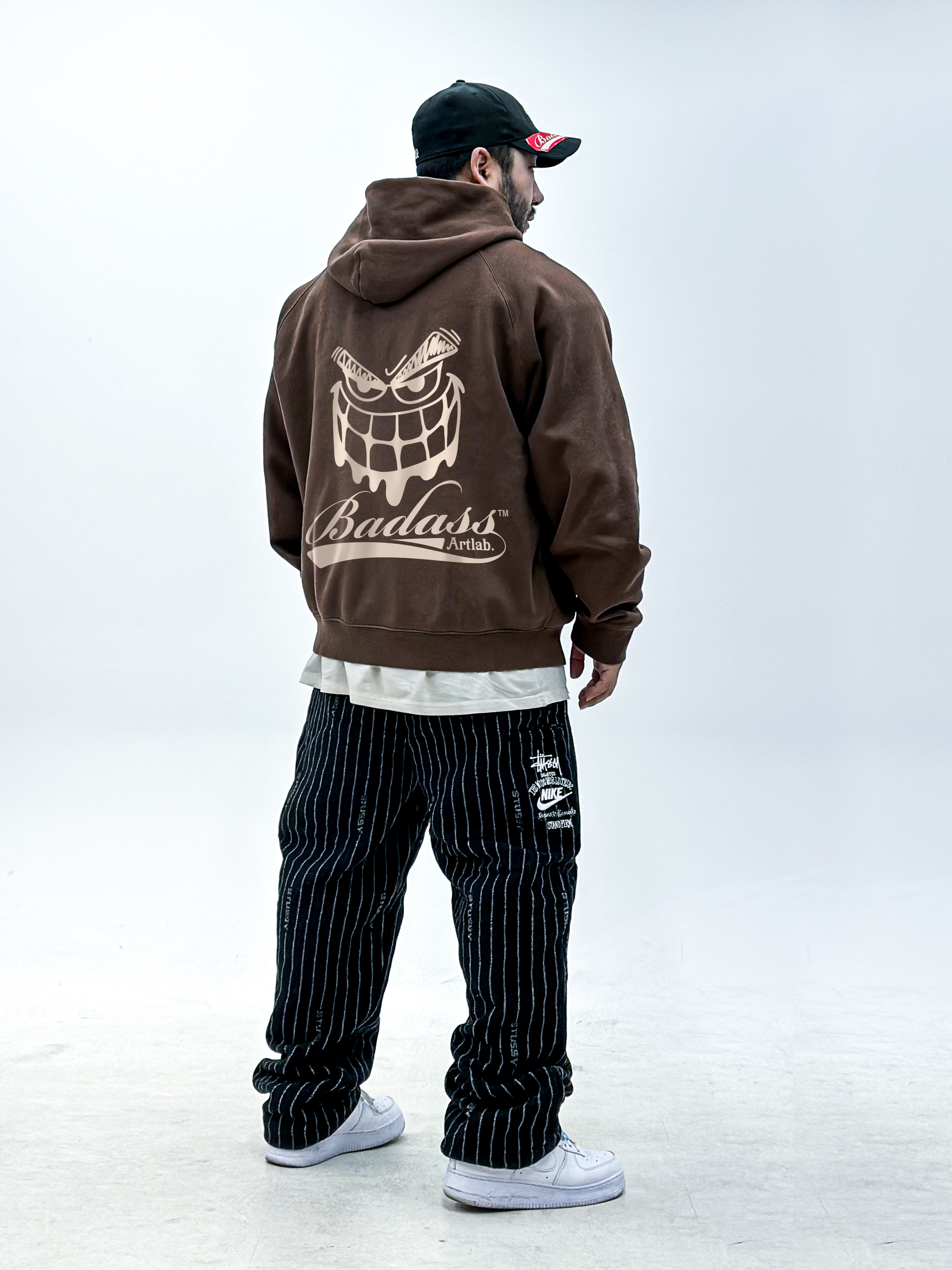 Nike x Stussy NRG Striped Wool Pants Black (DR4021-010), Nike x Drake Nocta Air Force 1 Low SP Certified Lover Boy White 착용 스타일