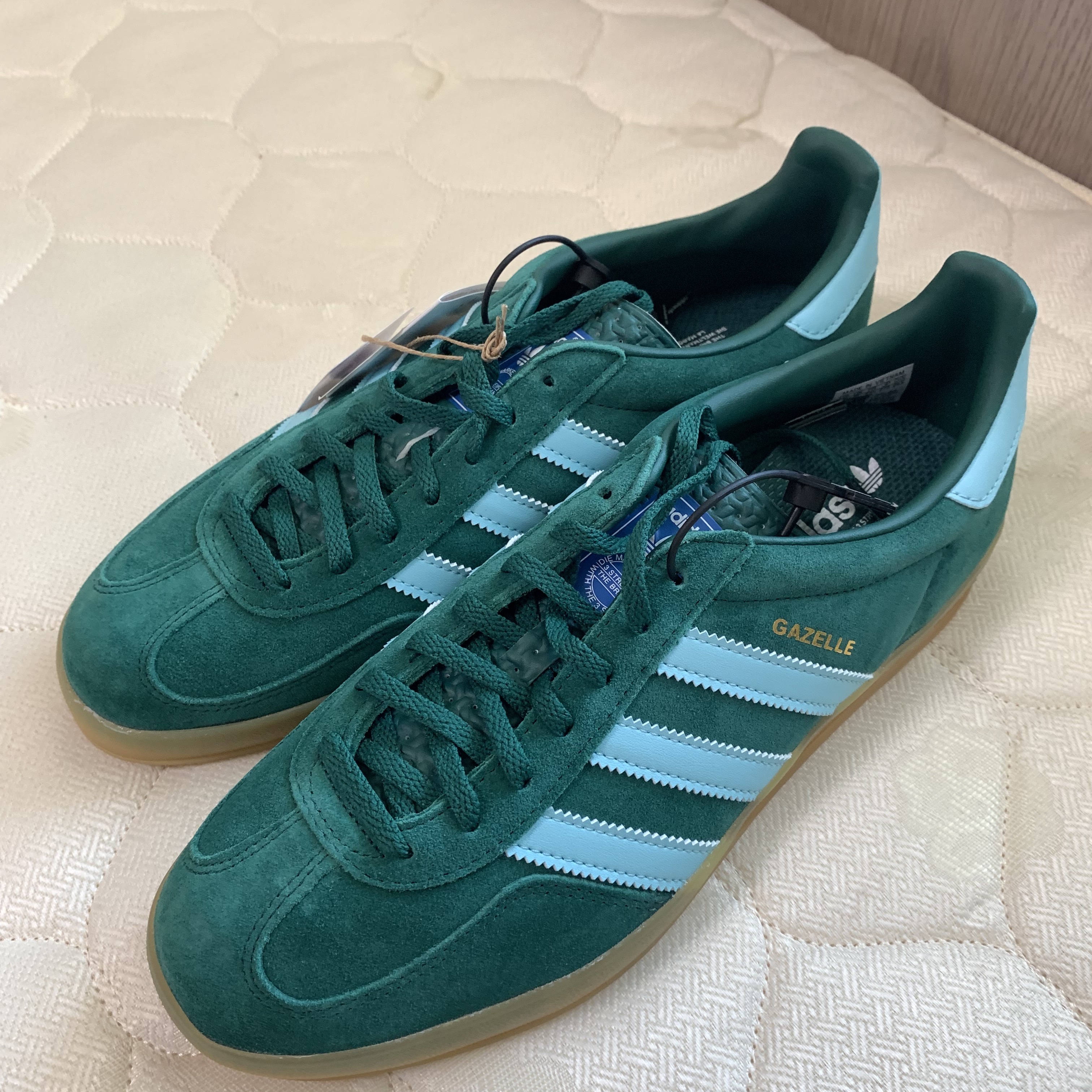 Adidas Gazelle Indoor Collegiate Green Hazy Sky 착용 스타일 - 1