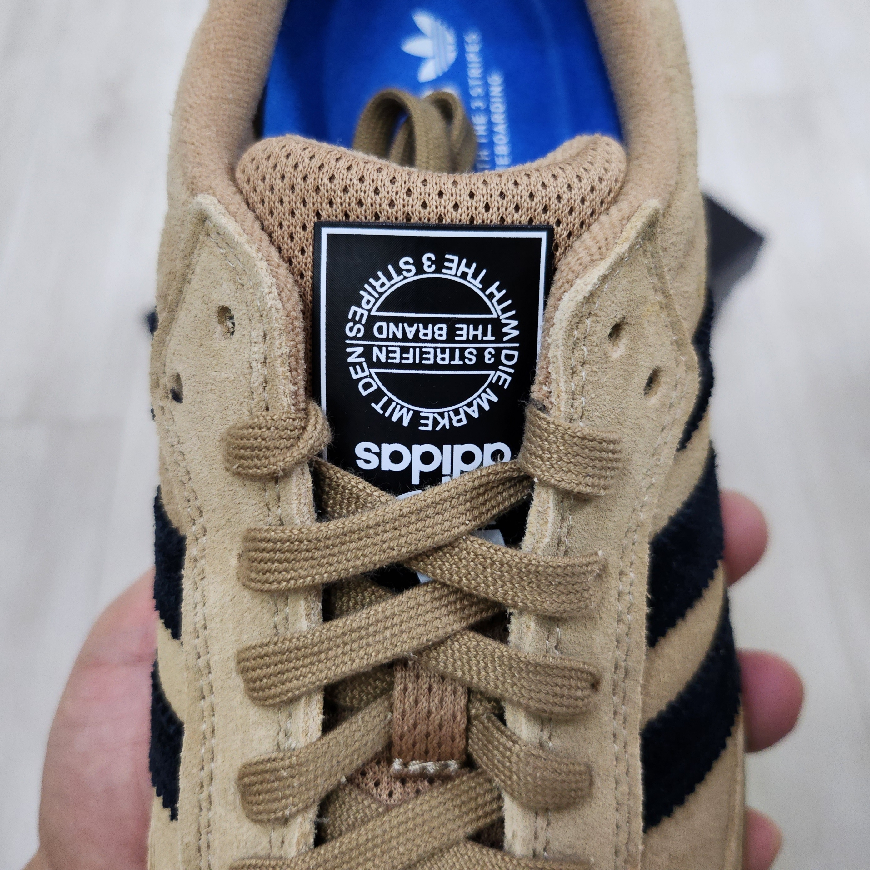 Adidas Samba ADV Cardboard 착용 스타일 - 3