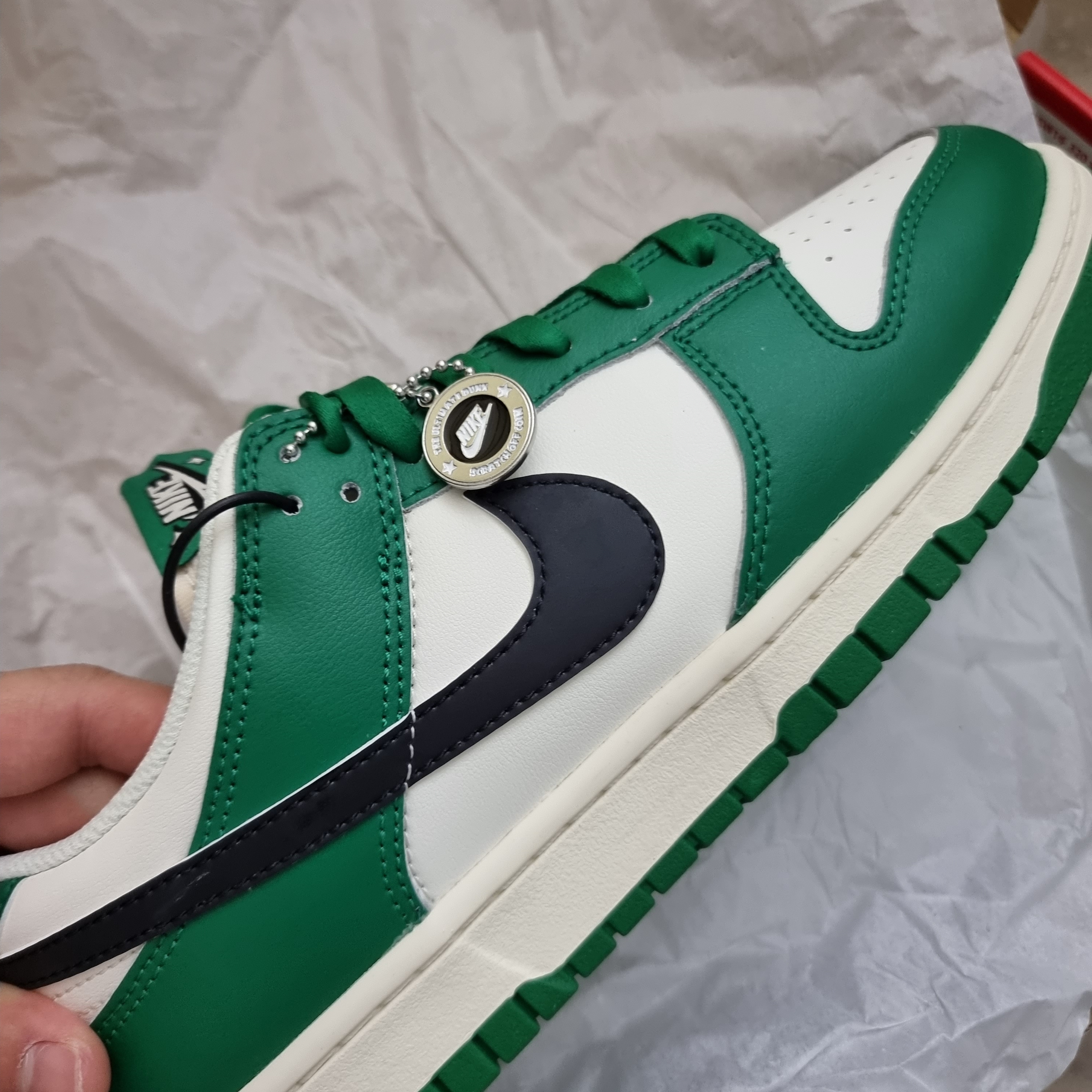 Nike Dunk Low Retro SE Jackpot Malachite 착용 스타일