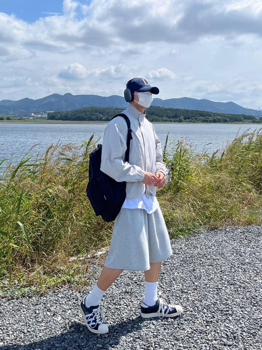 Apple AirPods Max Lightning Silver (Korean Ver.), Found Pocket Worker Backpack Black 착용 스타일 - 2