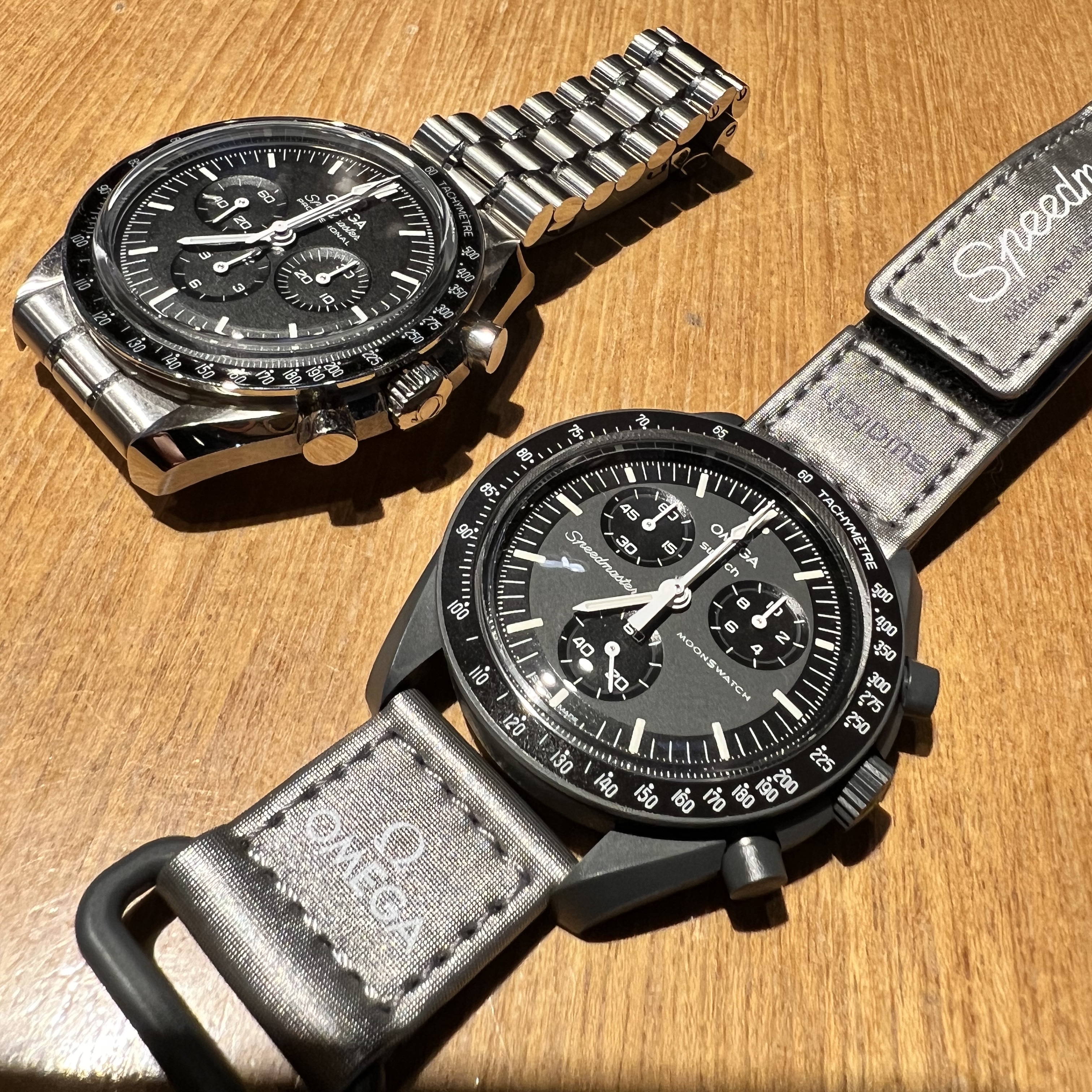 Swatch x Omega Bioceramic MoonSwatch Mission To Mercury 착용 스타일