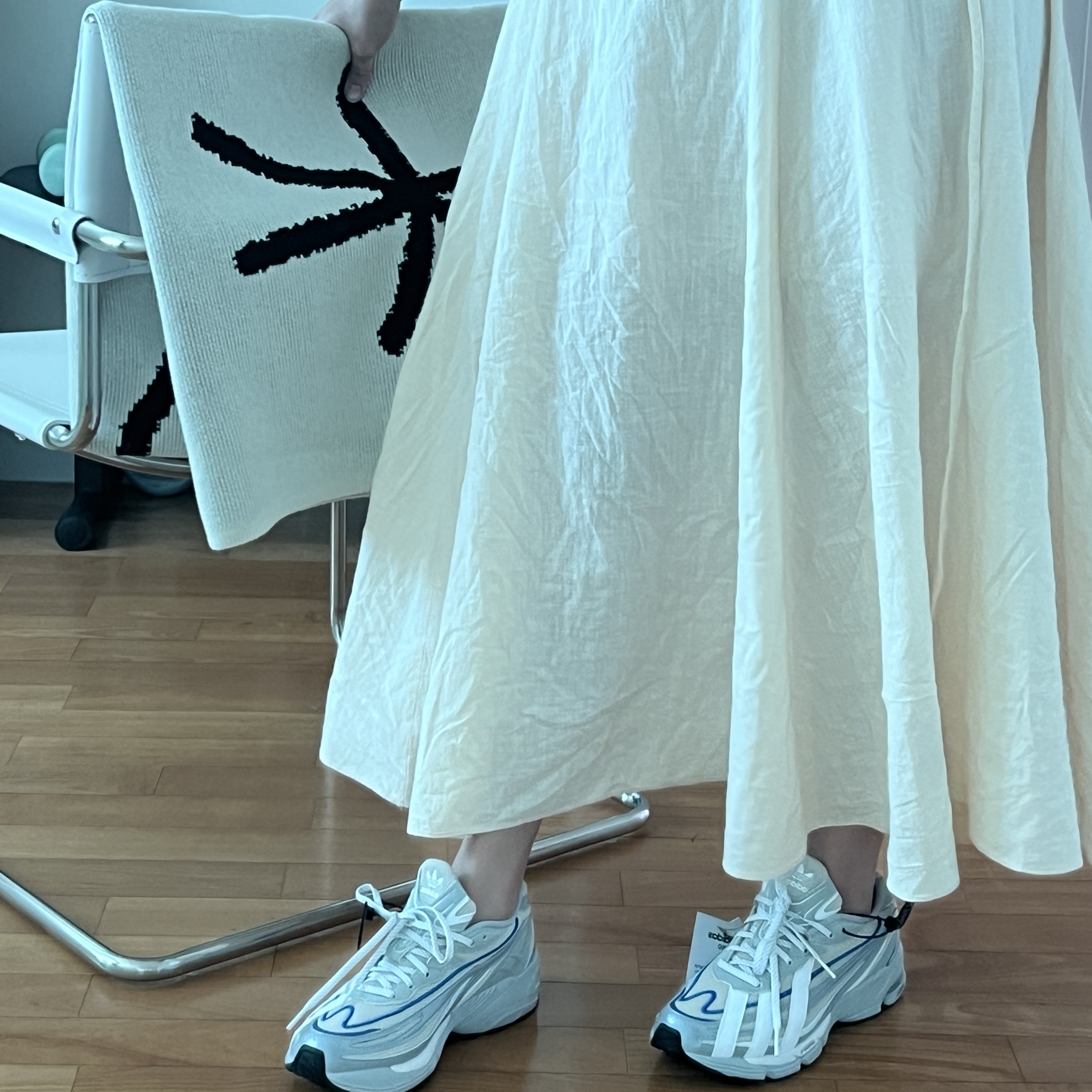 Adidas Orketro Bliss Cloud White 착용 스타일 - 2