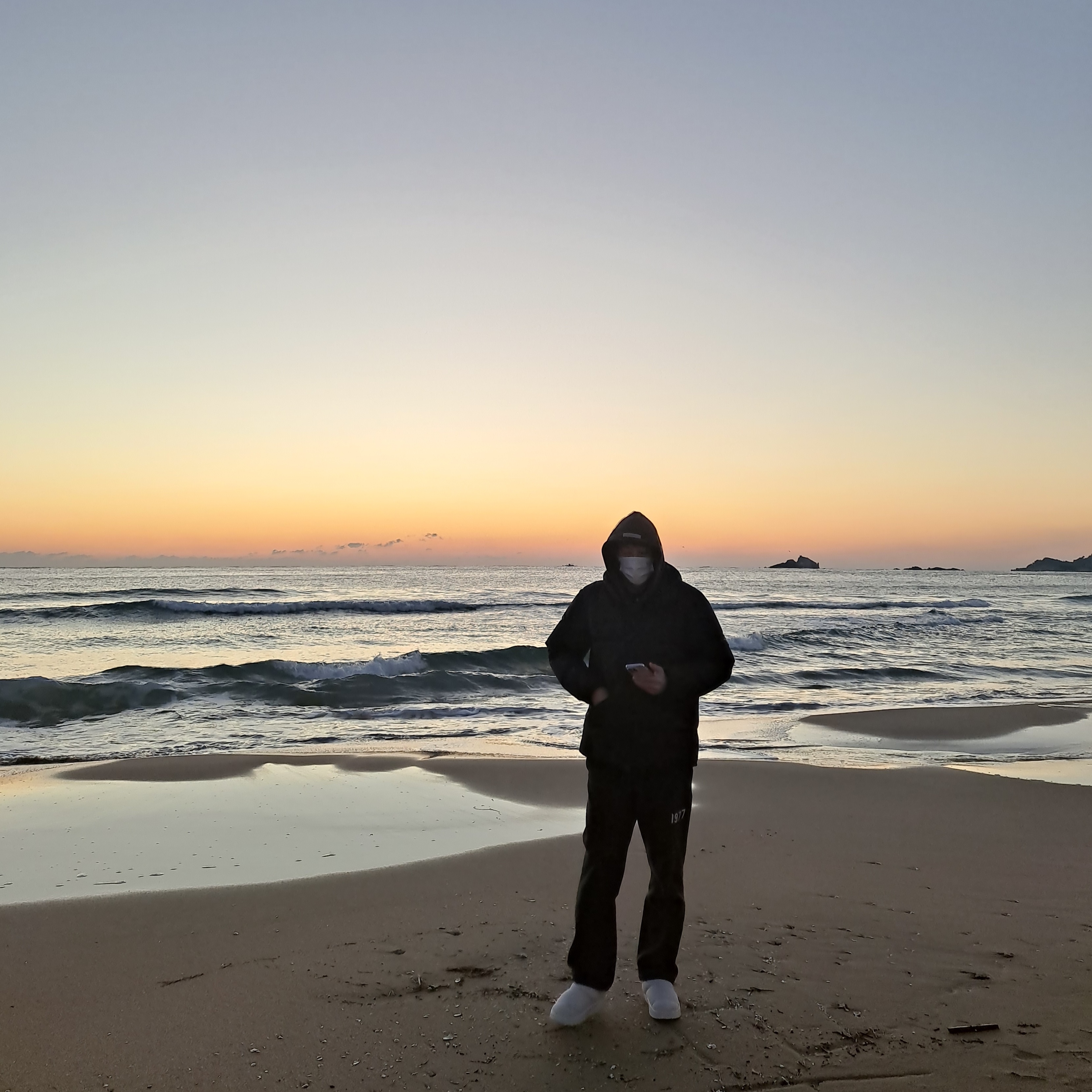 Essentials 1977 Hoodie Iron - 22SS, Essentials 1977 Relaxed Sweatpants Iron - 22SS 착용 스타일