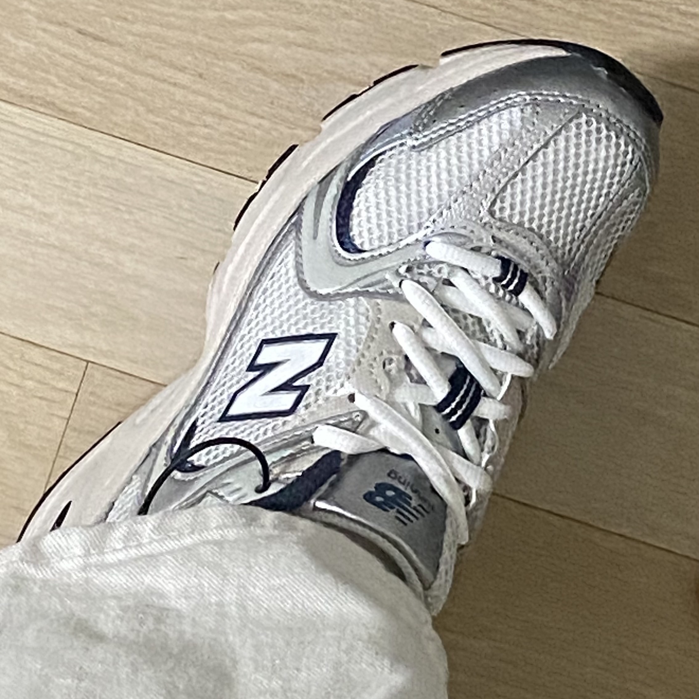 New Balance 530 Steel Grey 착용 스타일