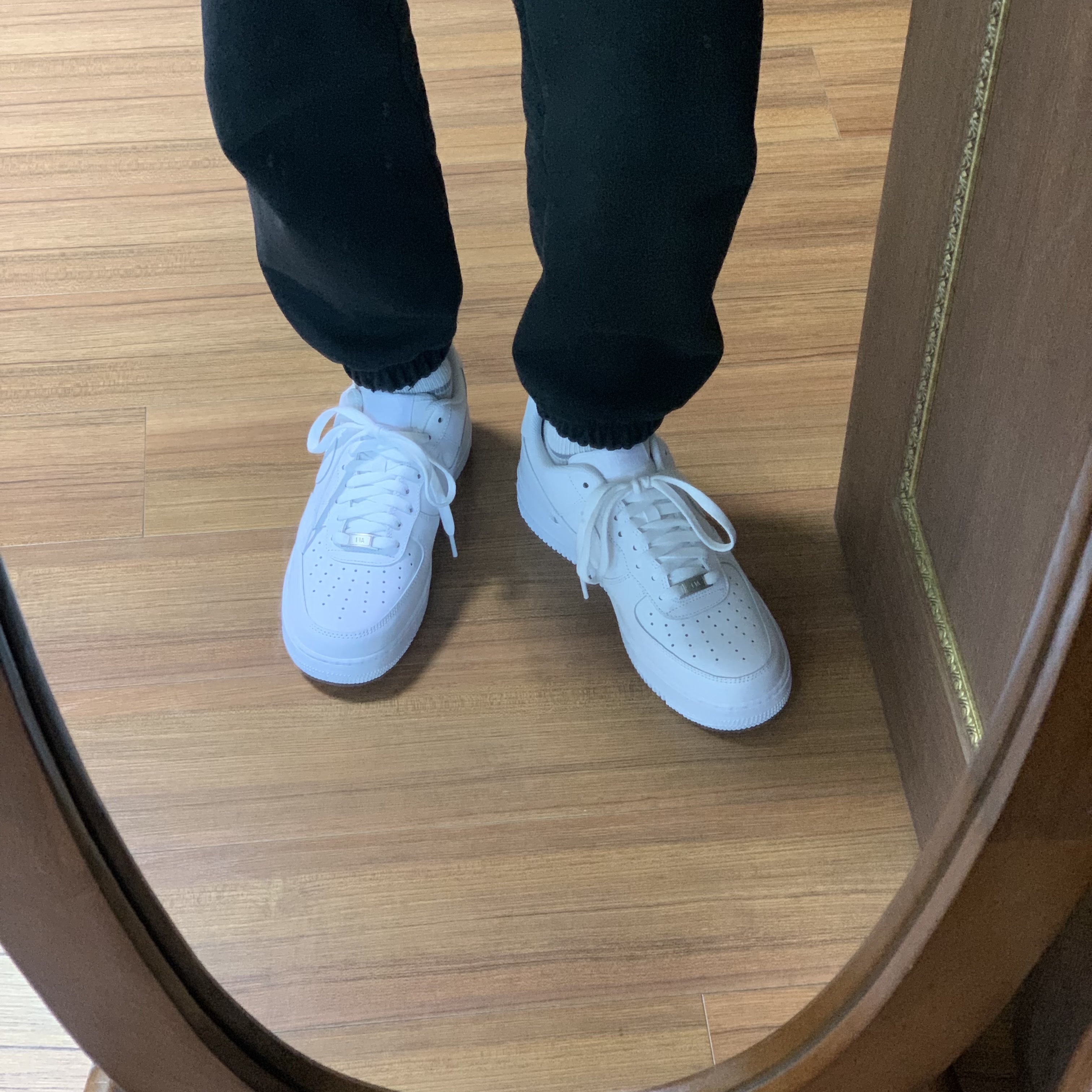 Nike Air Force 1 '07 Low White 착용 스타일