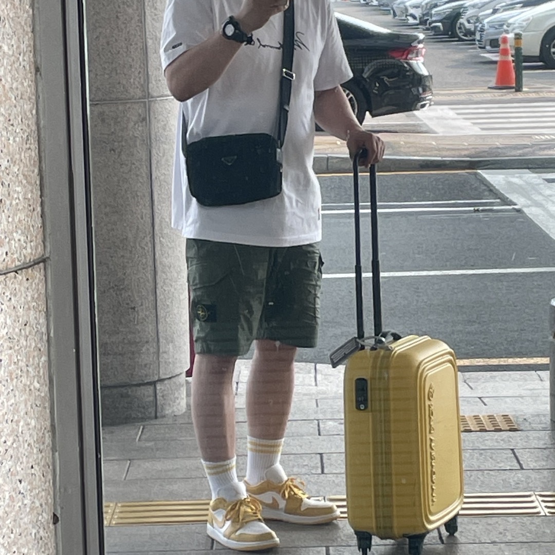 Jordan 1 Low Pollen 착용 스타일