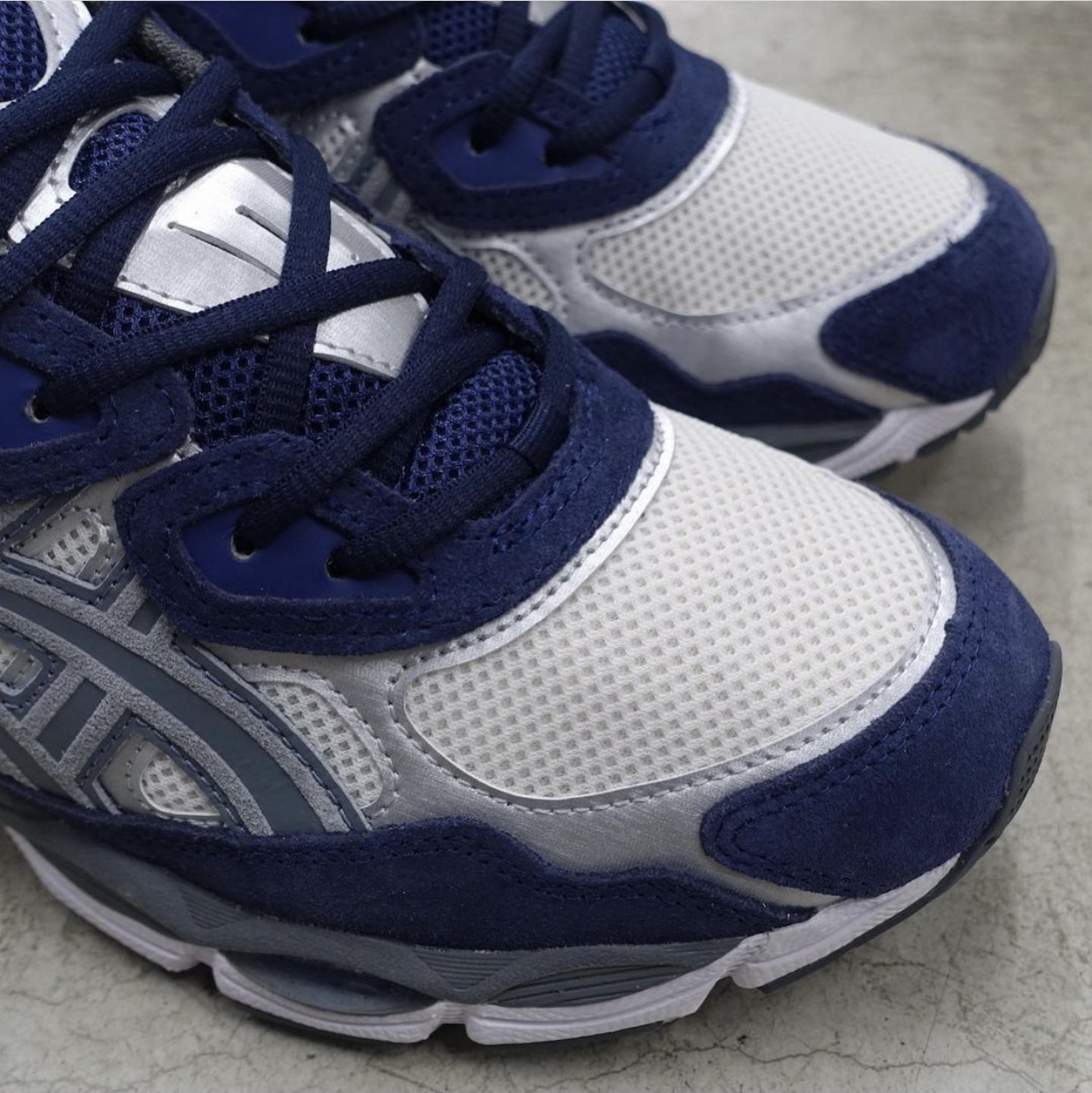 Asics Gel-NYC Cream Steel Grey 착용 스타일 - 4