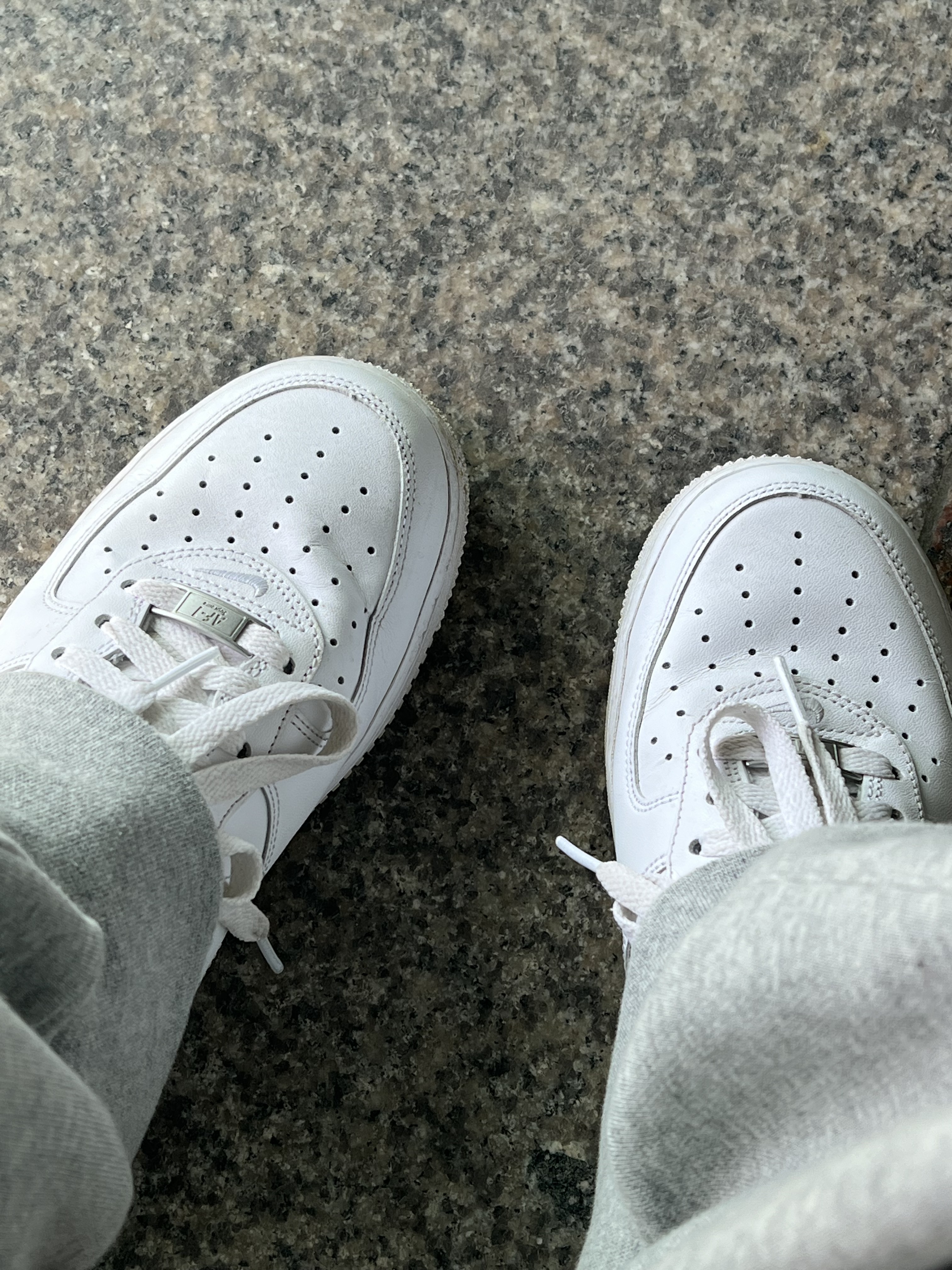 Nike x Supreme Air Force 1 Low White, Supreme Waxed Cotton Camp Cap Black - 21FW 착용 스타일 - 2