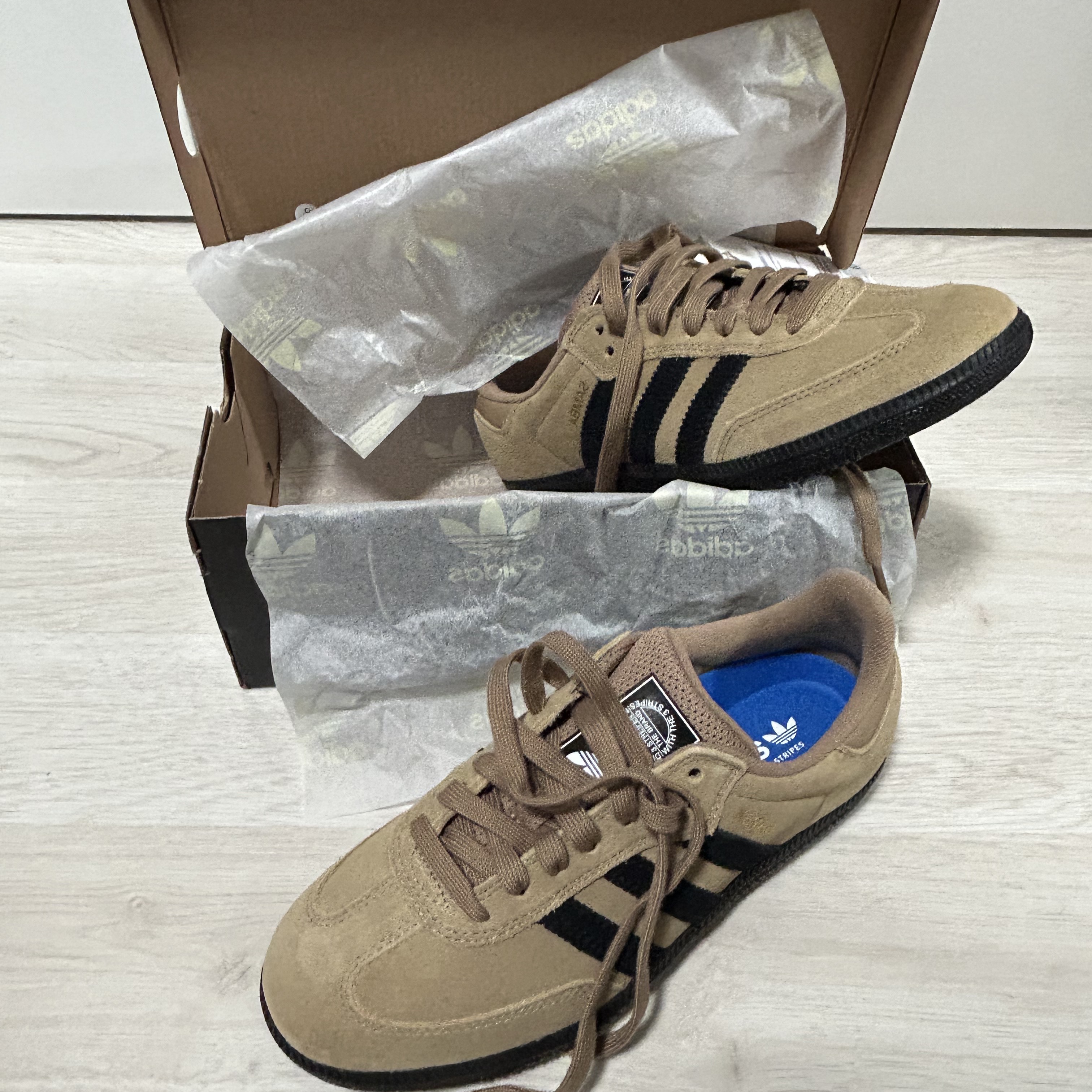 Adidas Samba ADV Cardboard 착용 스타일 - 3