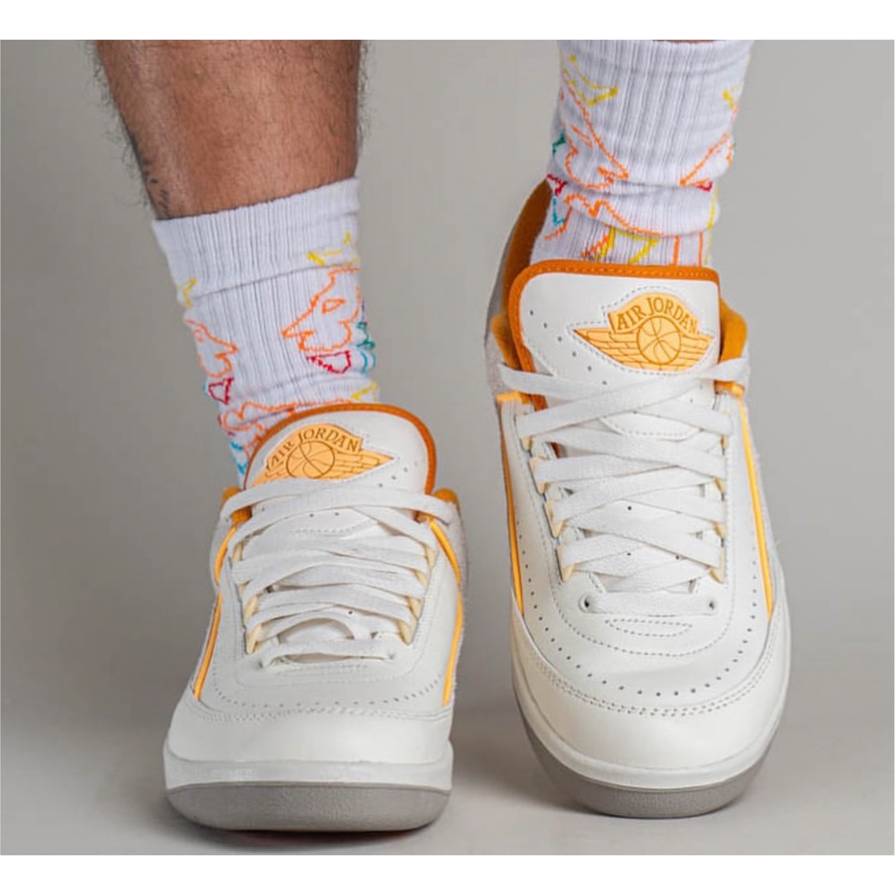 Jordan 2 Retro Low Melon Tint 착용 스타일 - 2
