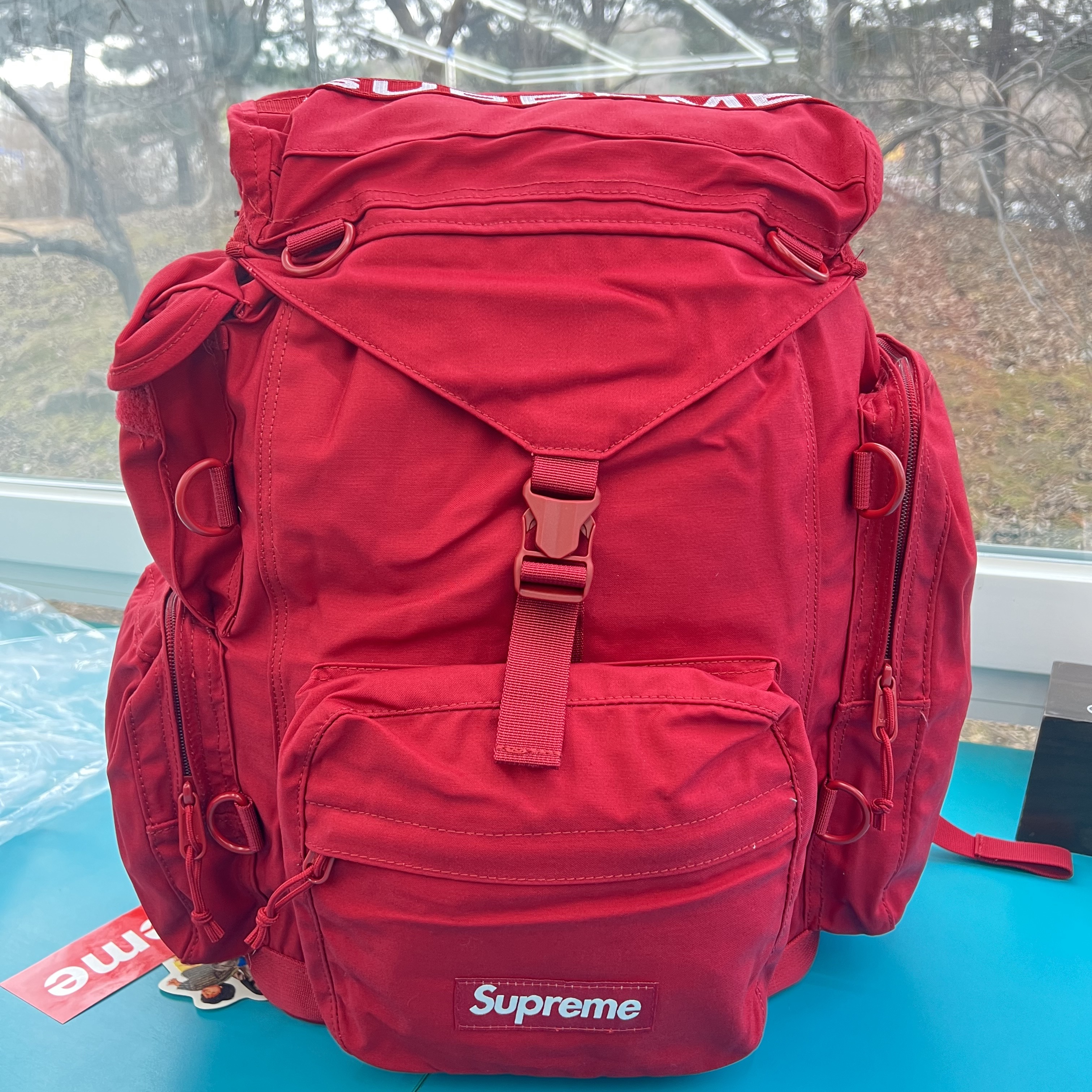 Supreme Field Backpack Red - 23SS 착용 스타일 - 1