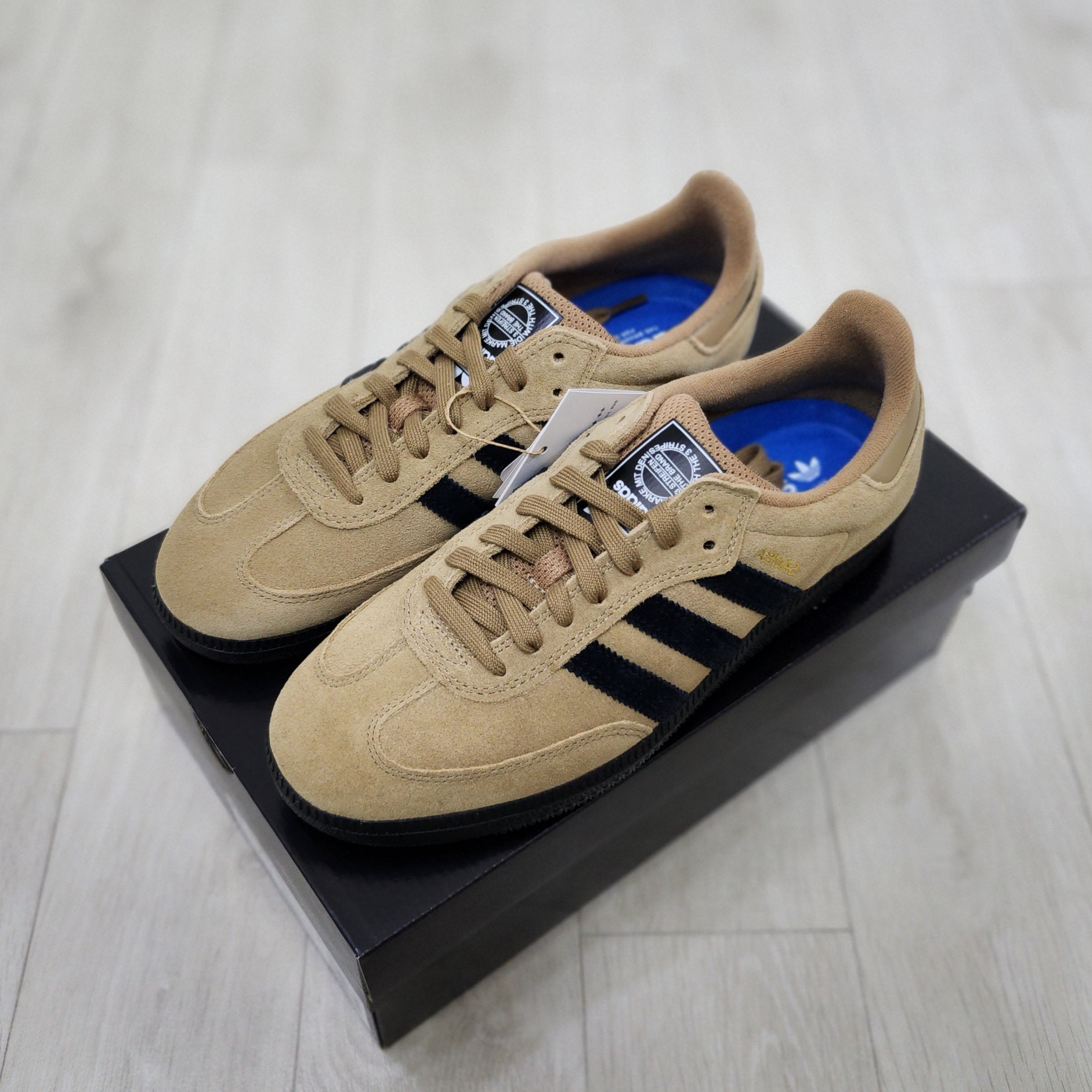 Adidas Samba ADV Cardboard 착용 스타일 - 2