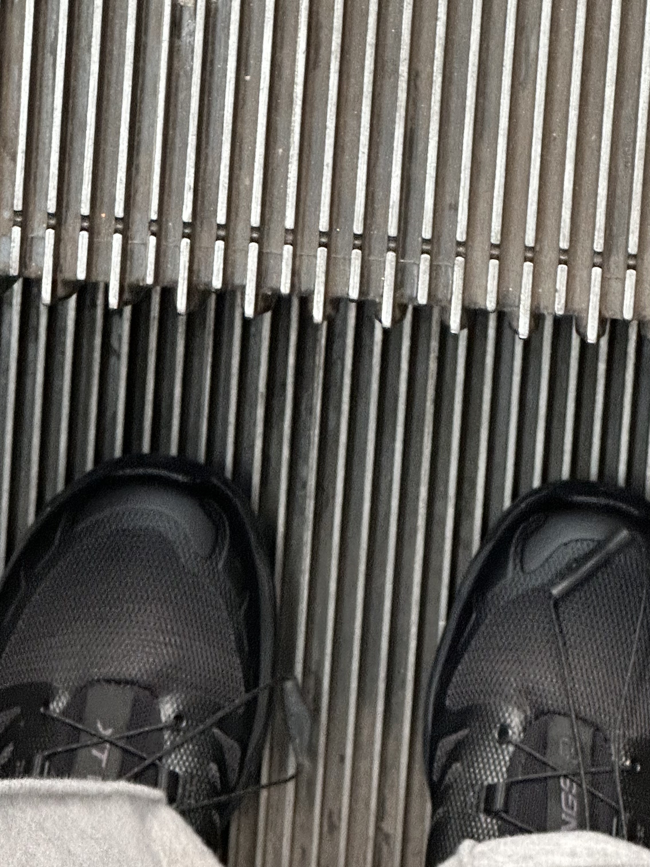 Salomon XT-Wings 2 ADV Black 착용 스타일 - 1