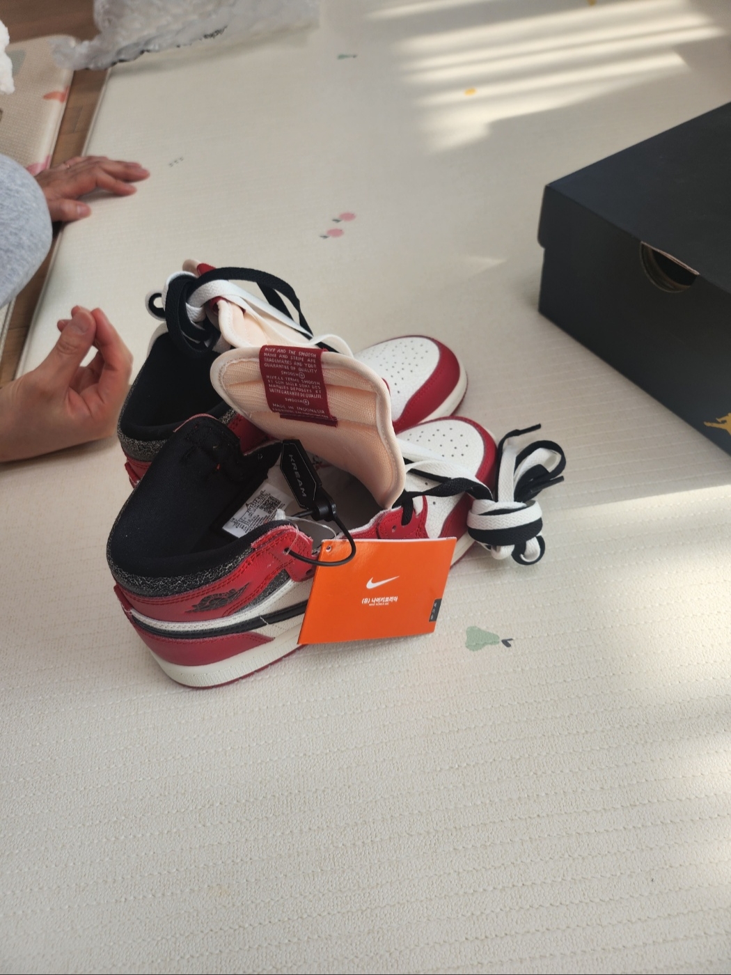 (PS) Jordan 1 Retro High OG Chicago 2022 착용 스타일 - 4