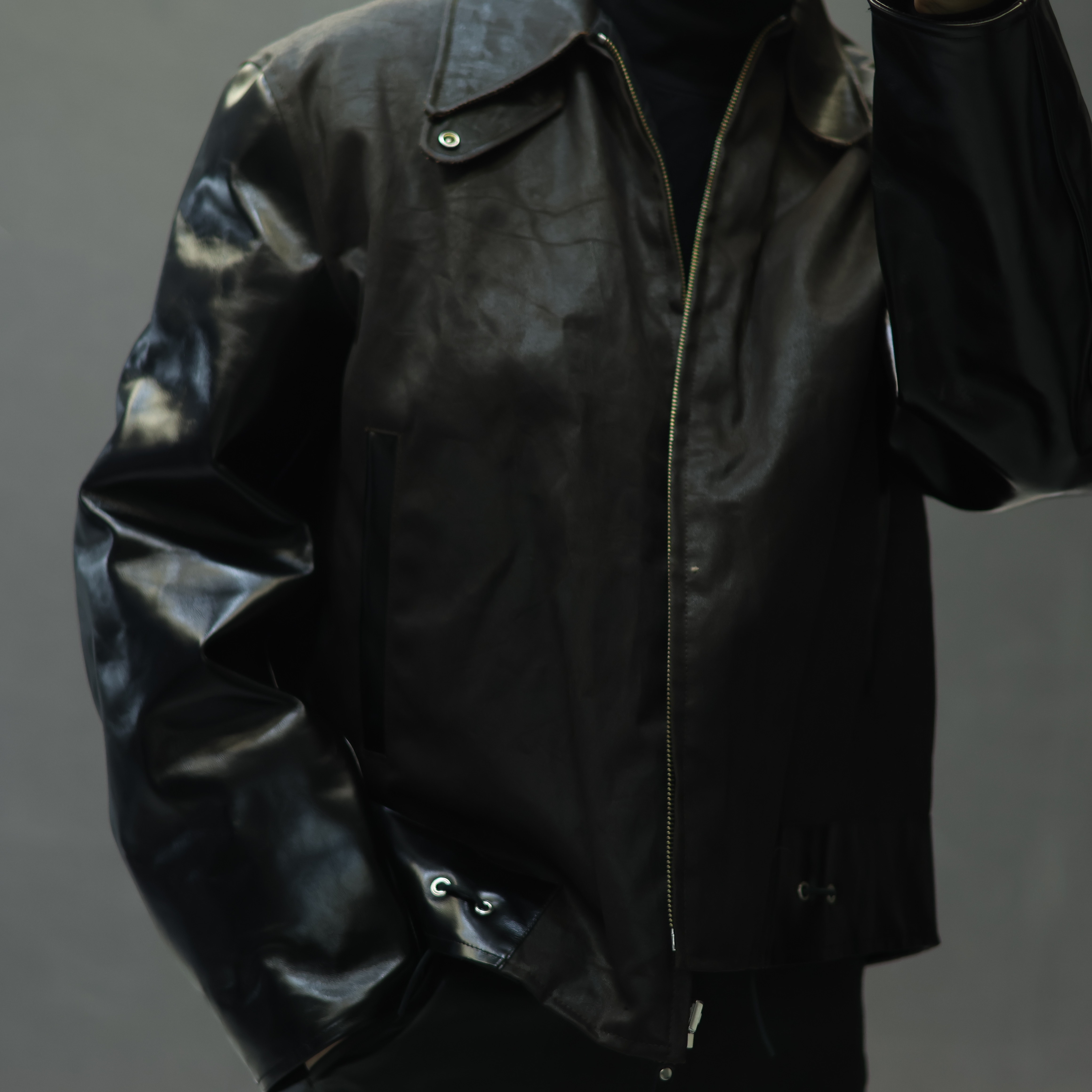 Our Legacy Reversible Varsity Jacket Mud Dyed Cotton 착용 스타일 - 3