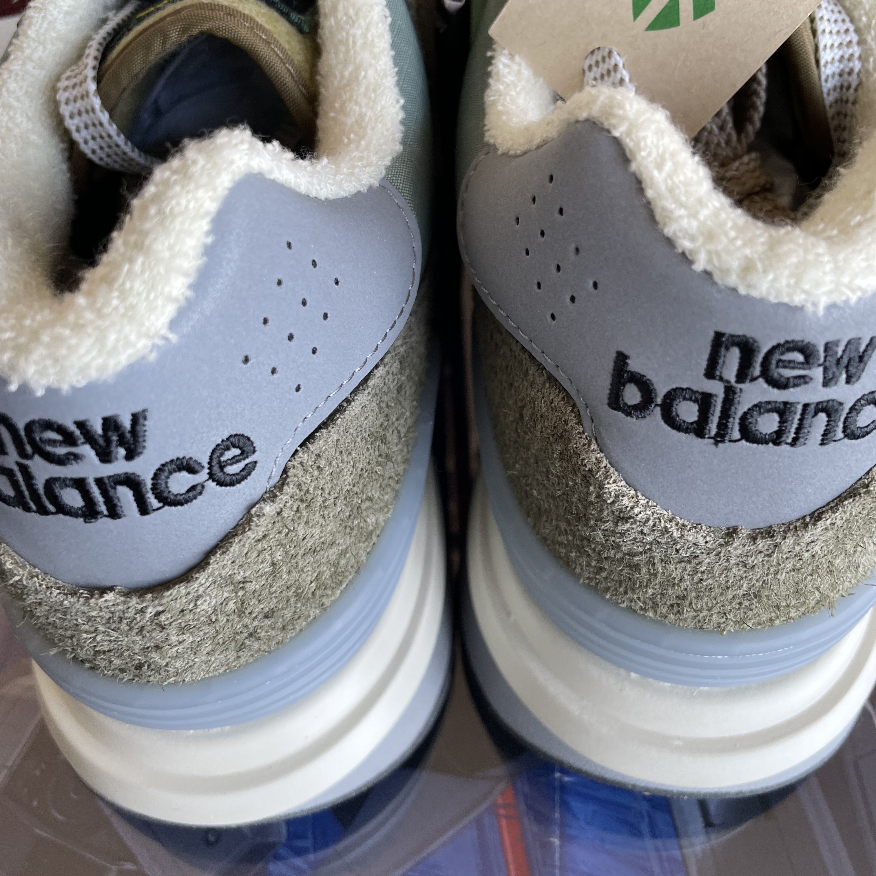 New Balance x Stone Island 574 Legacy Green 착용 스타일 - 4