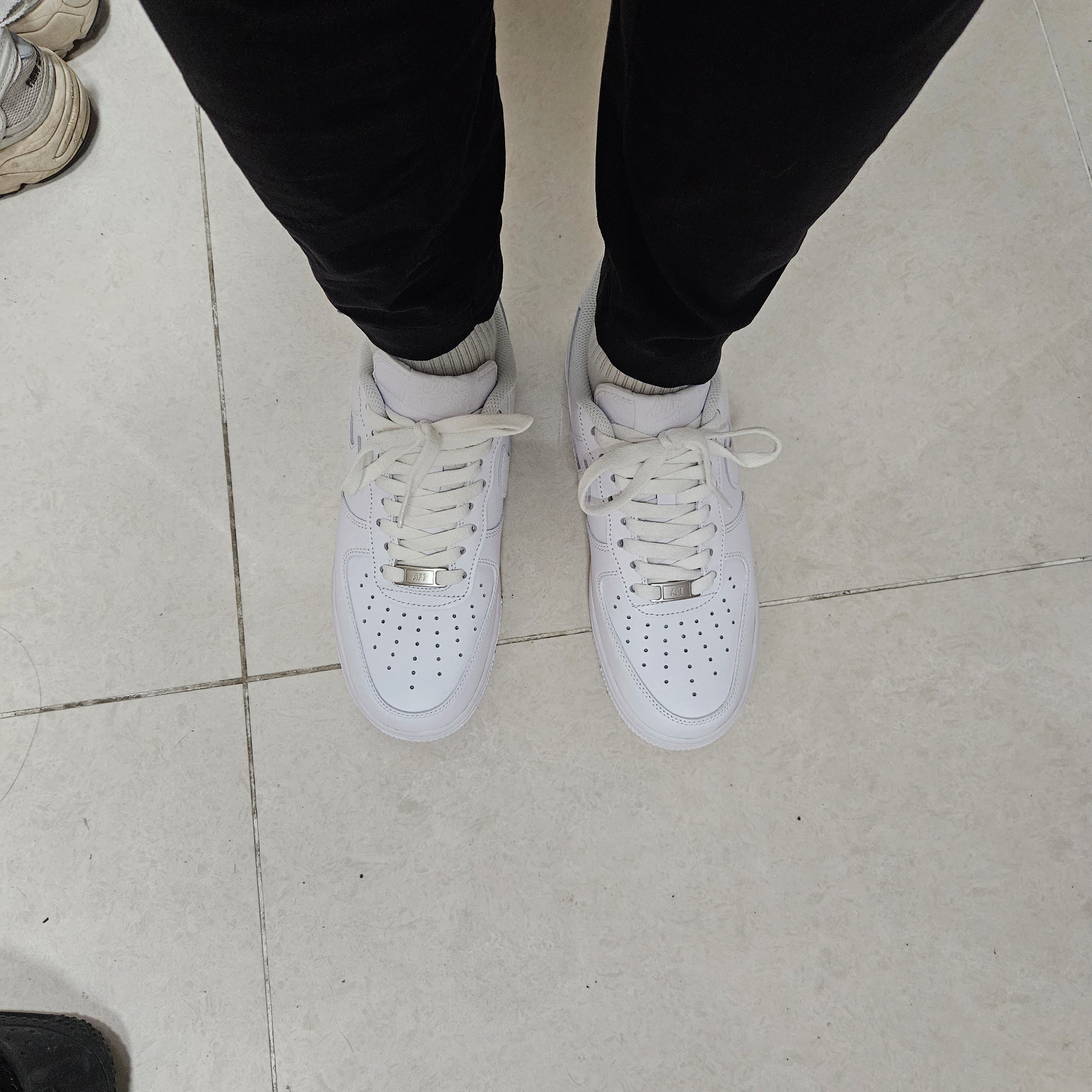 Nike Air Force 1 '07 Low White 착용 스타일 - 2