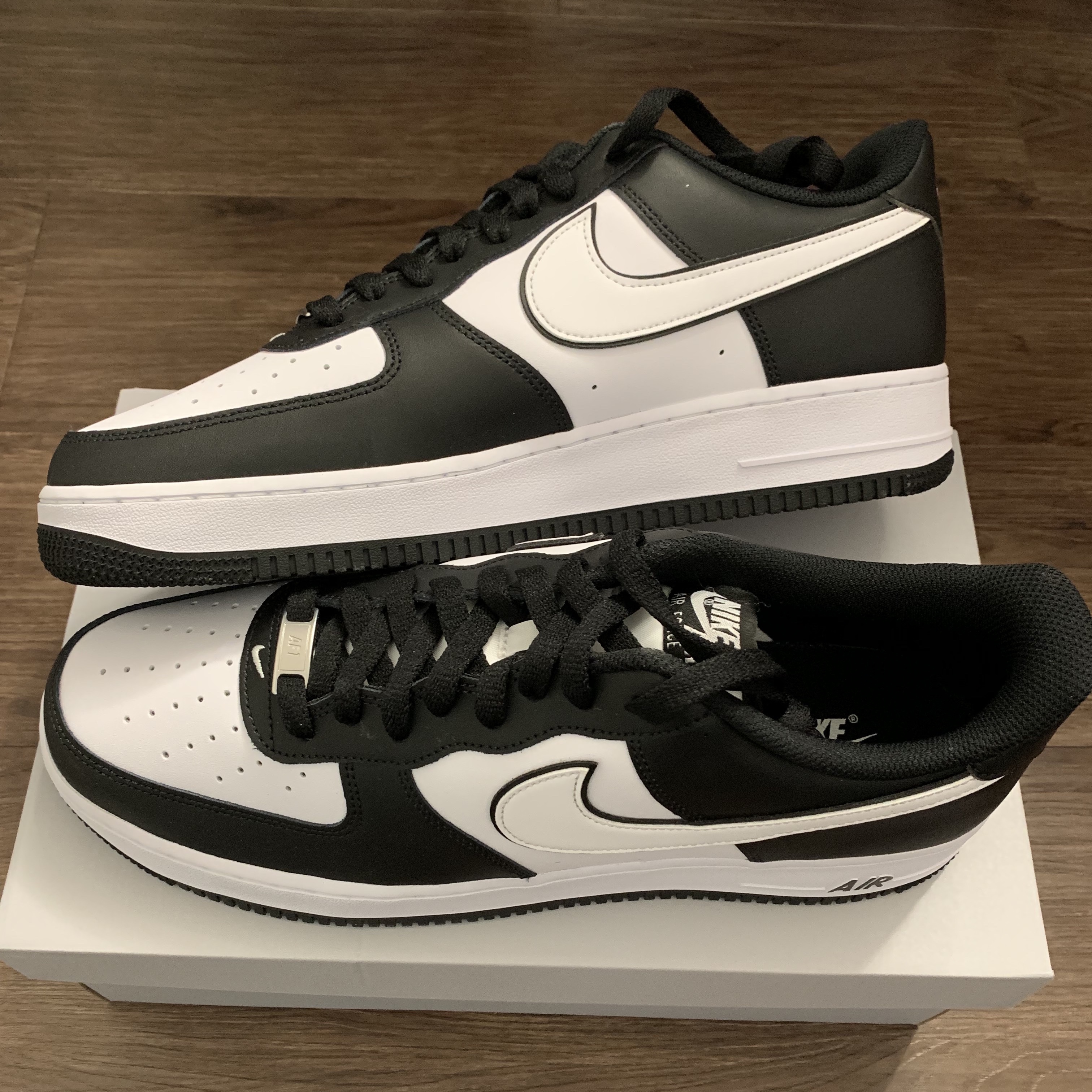 Nike Air Force 1 '07 Black White 착용 스타일