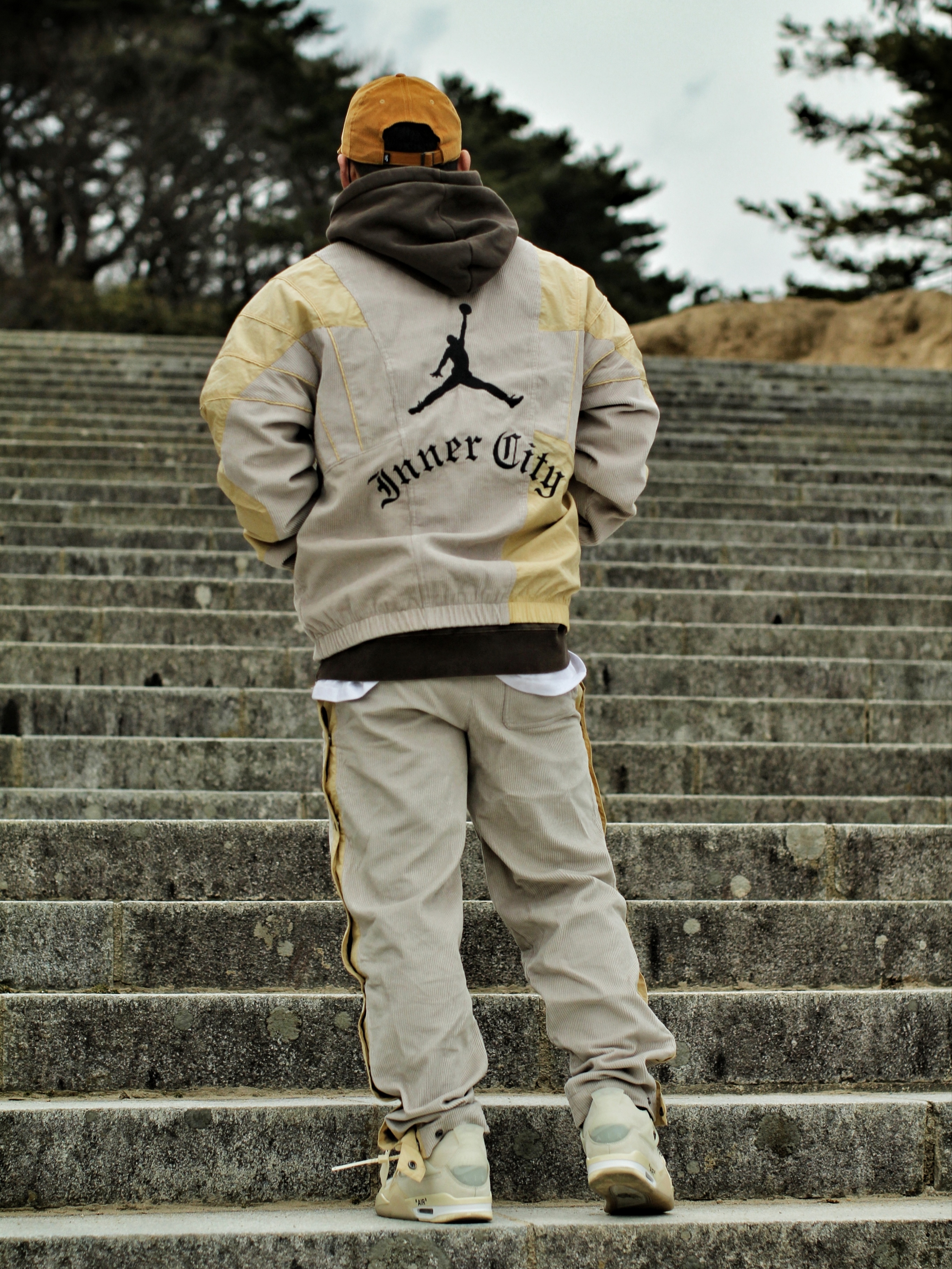 Nike SB Heritage 86 Corduroy WSD Cap Chutney, Jordan x Russell Westbrook Honor the Gift Jacket - US/EU 착용 스타일 - 2