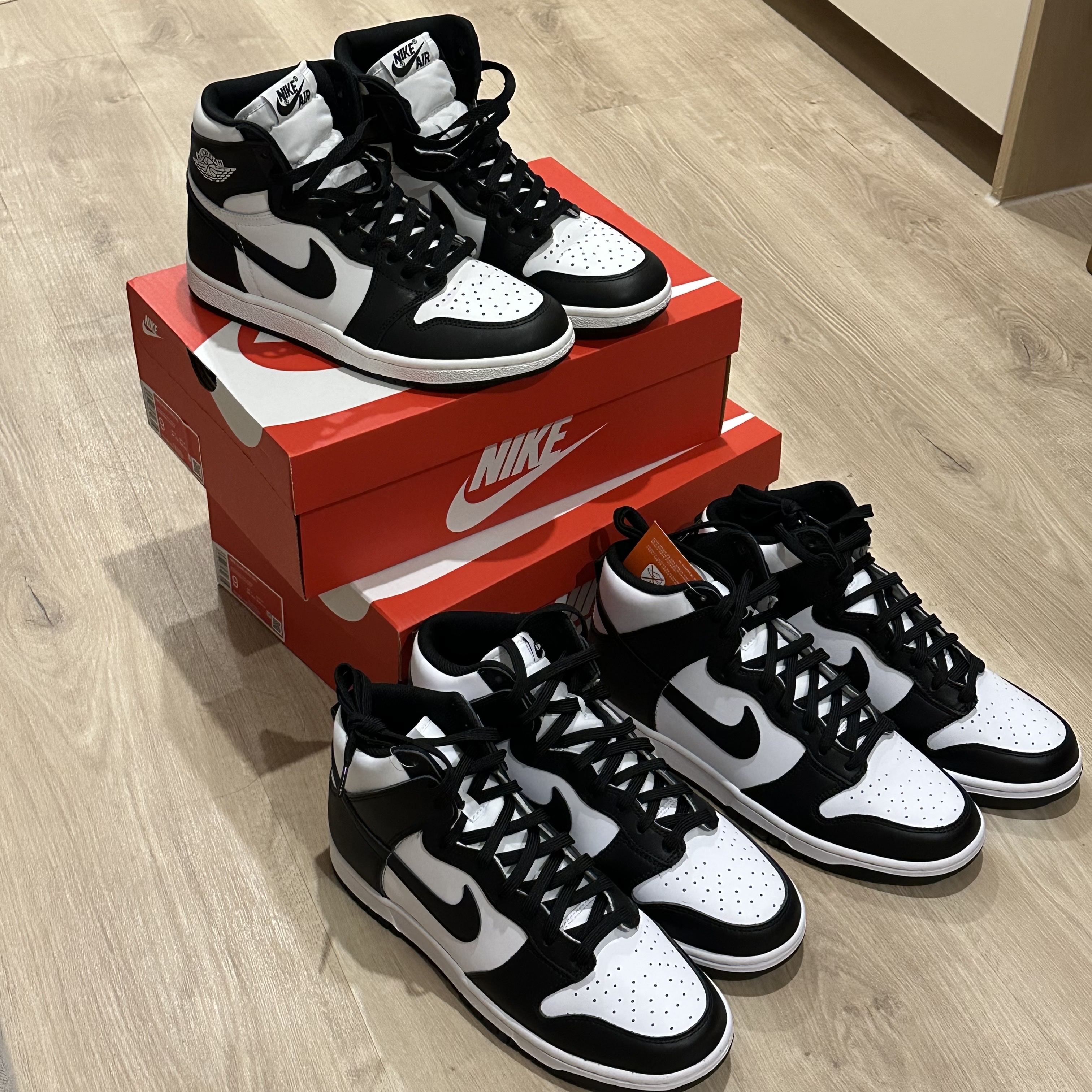Jordan 1 High 85 Black White, Nike Dunk High Retro Championship White 착용 스타일 - 1