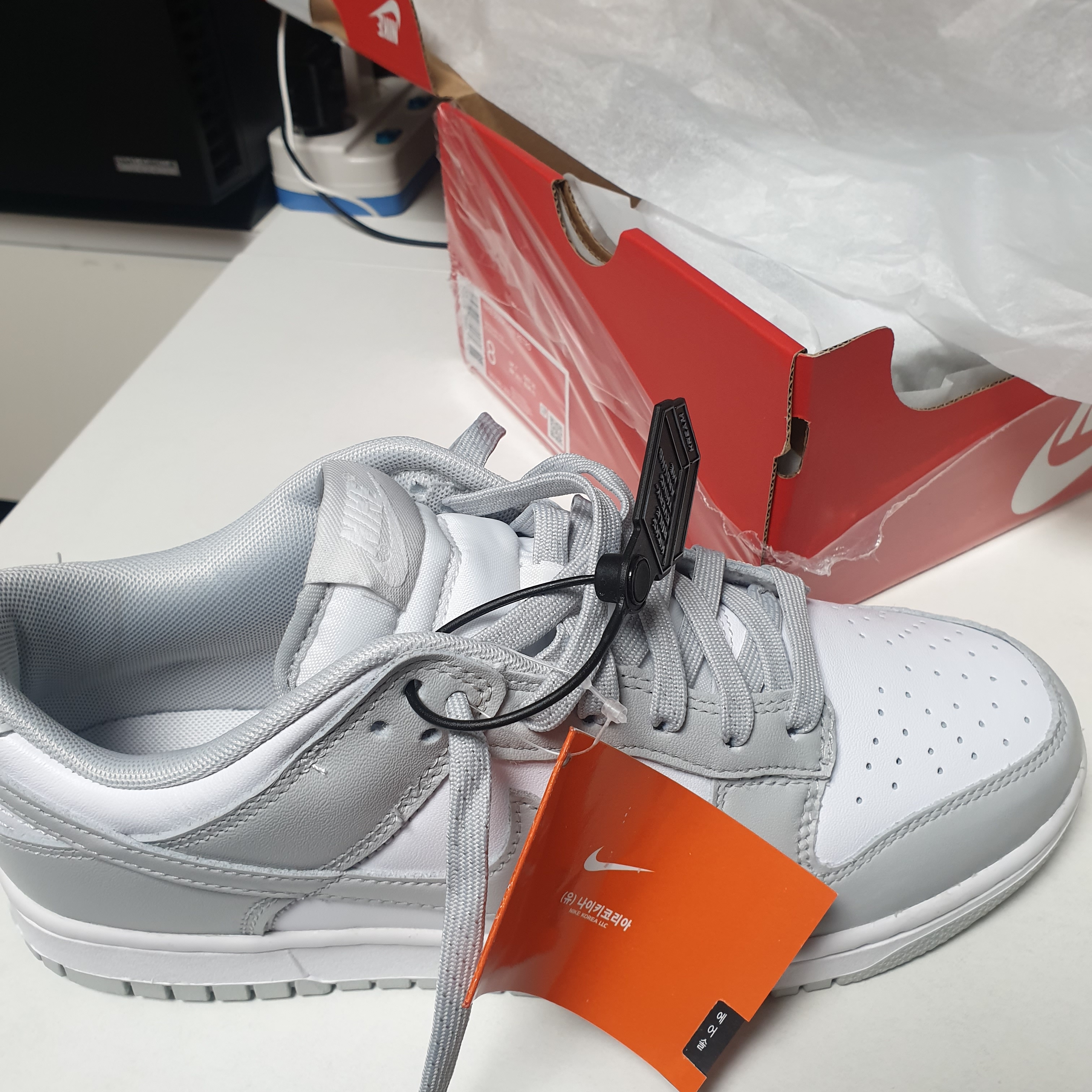 Nike Dunk Low Retro Grey Fog 착용 스타일