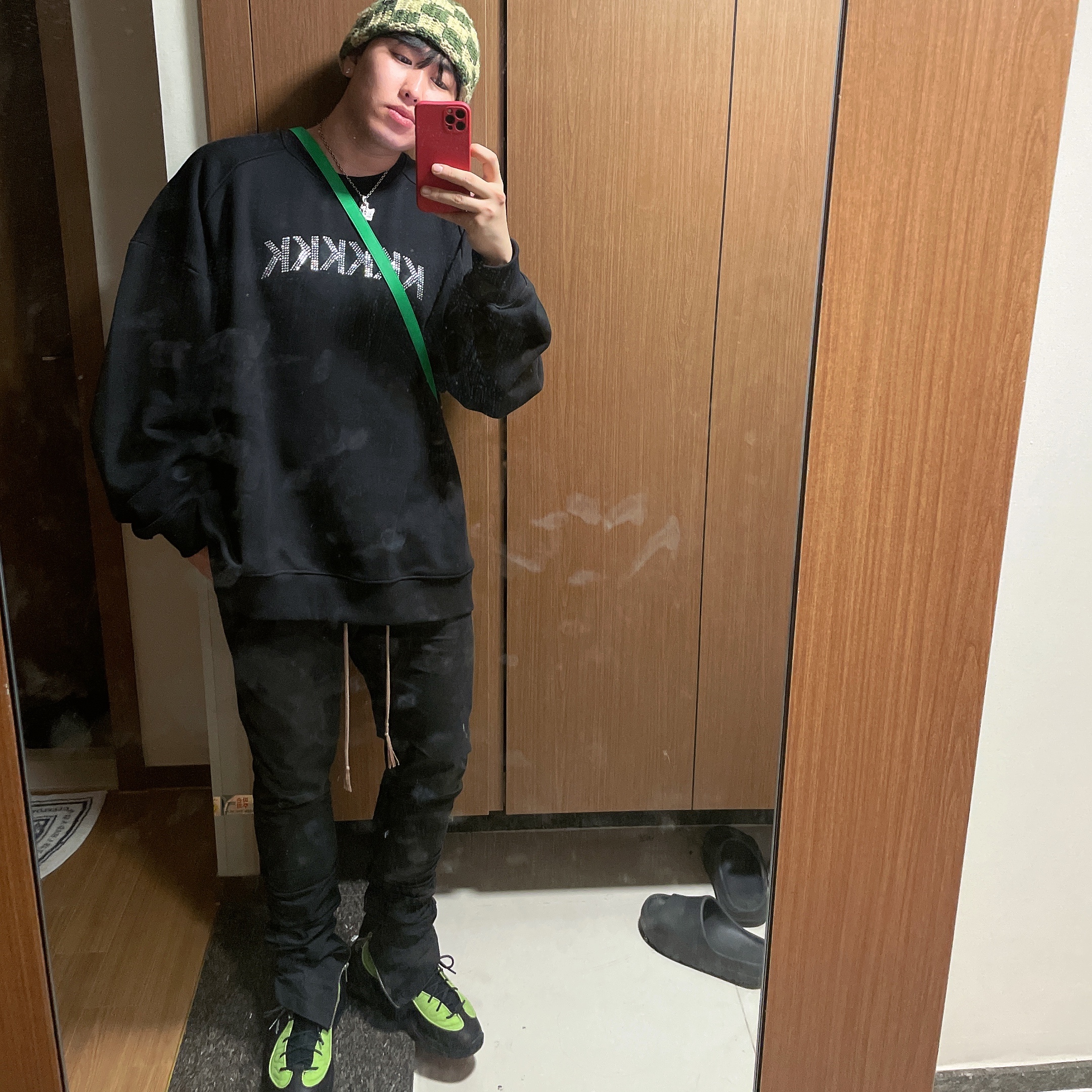 Nike x Stussy Air Penny II Vivid Green and Black, Stussy Crochet Checker Beanie Olive 착용 스타일