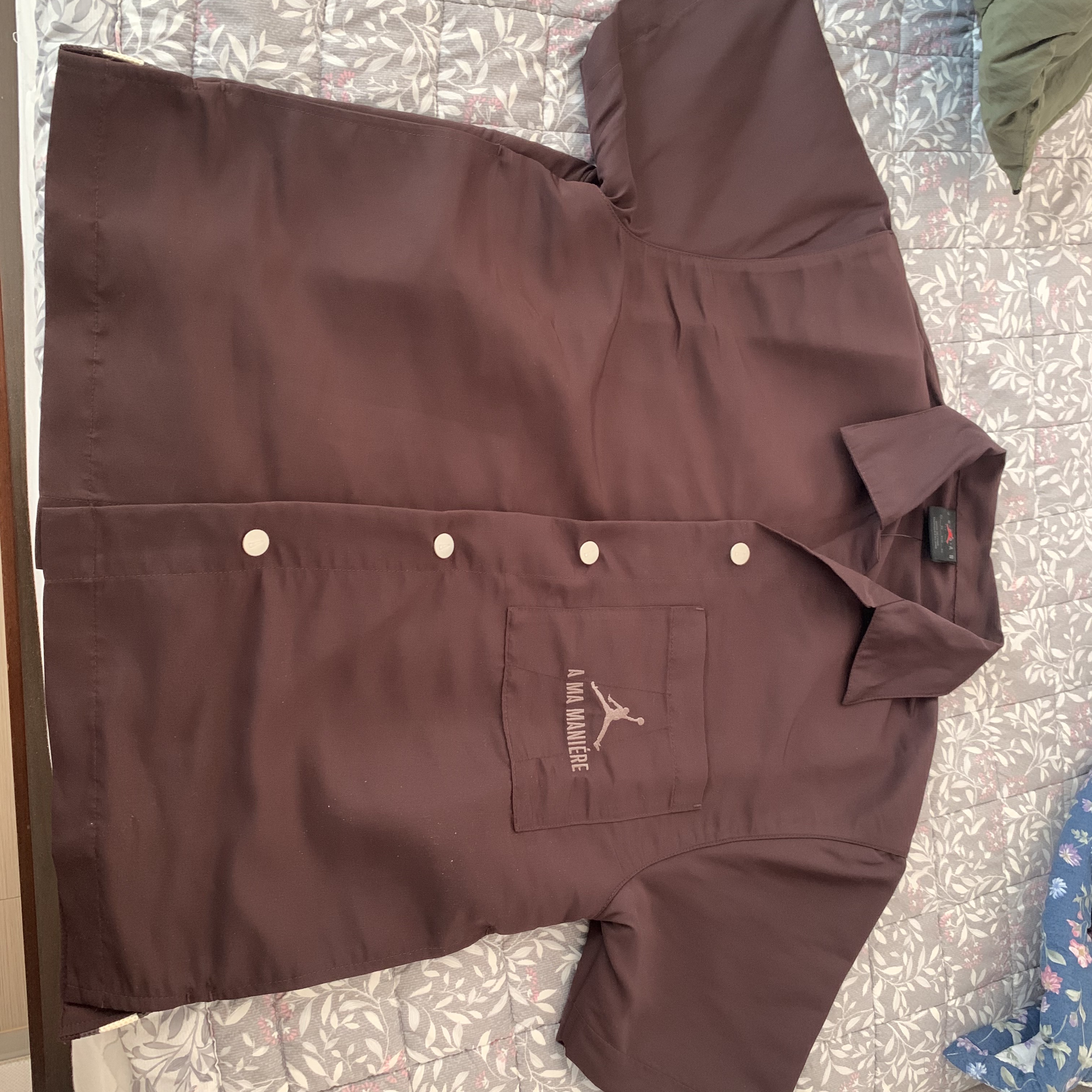 Jordan x A Ma Maniere Warm-Up Shirts Mahogany - Asia 착용 스타일 - 4